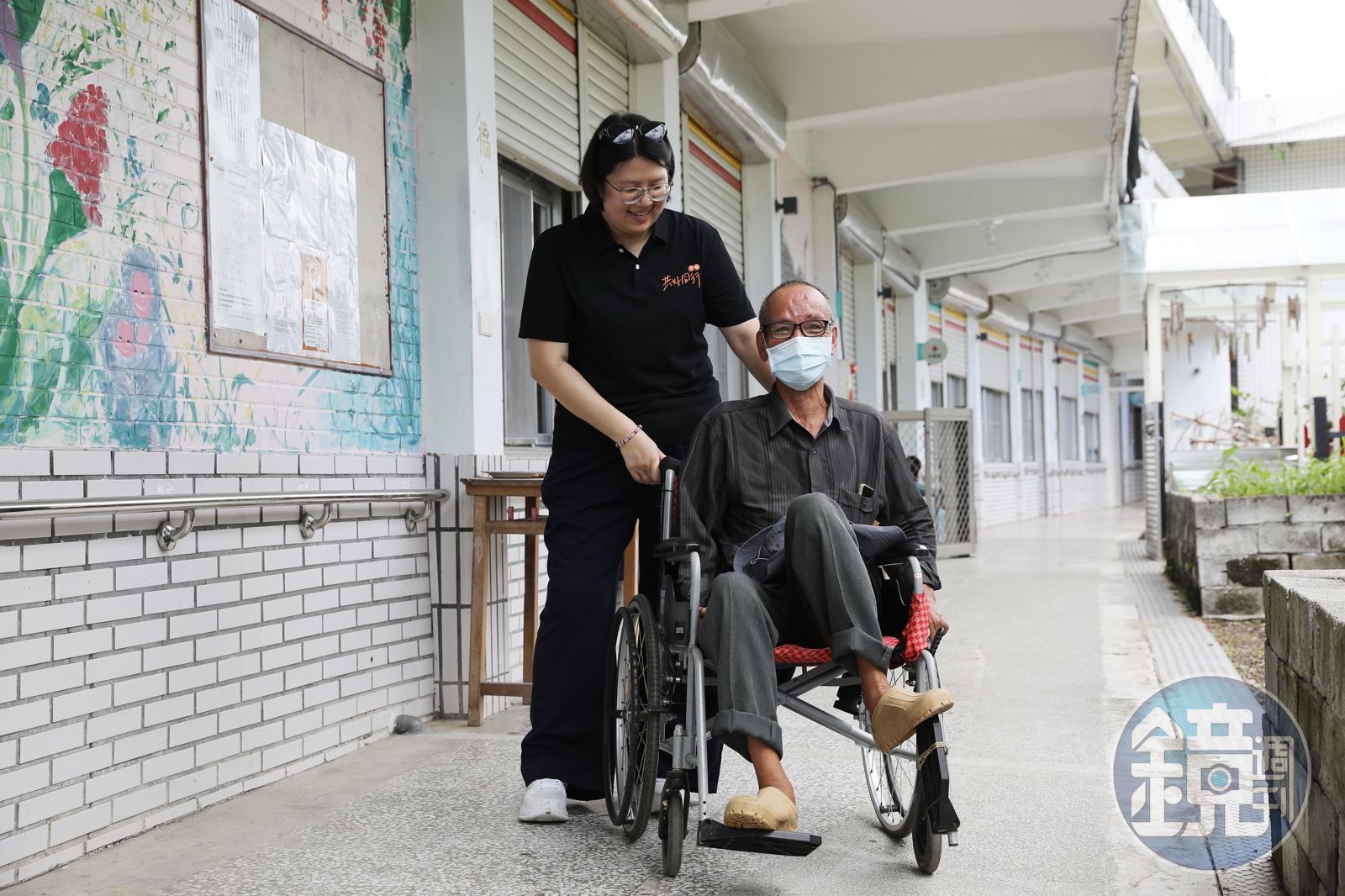 空教室老台灣5/蓋得起、養不起?接長輩得天天「跑山」 偏鄉長照隱形成本曝光