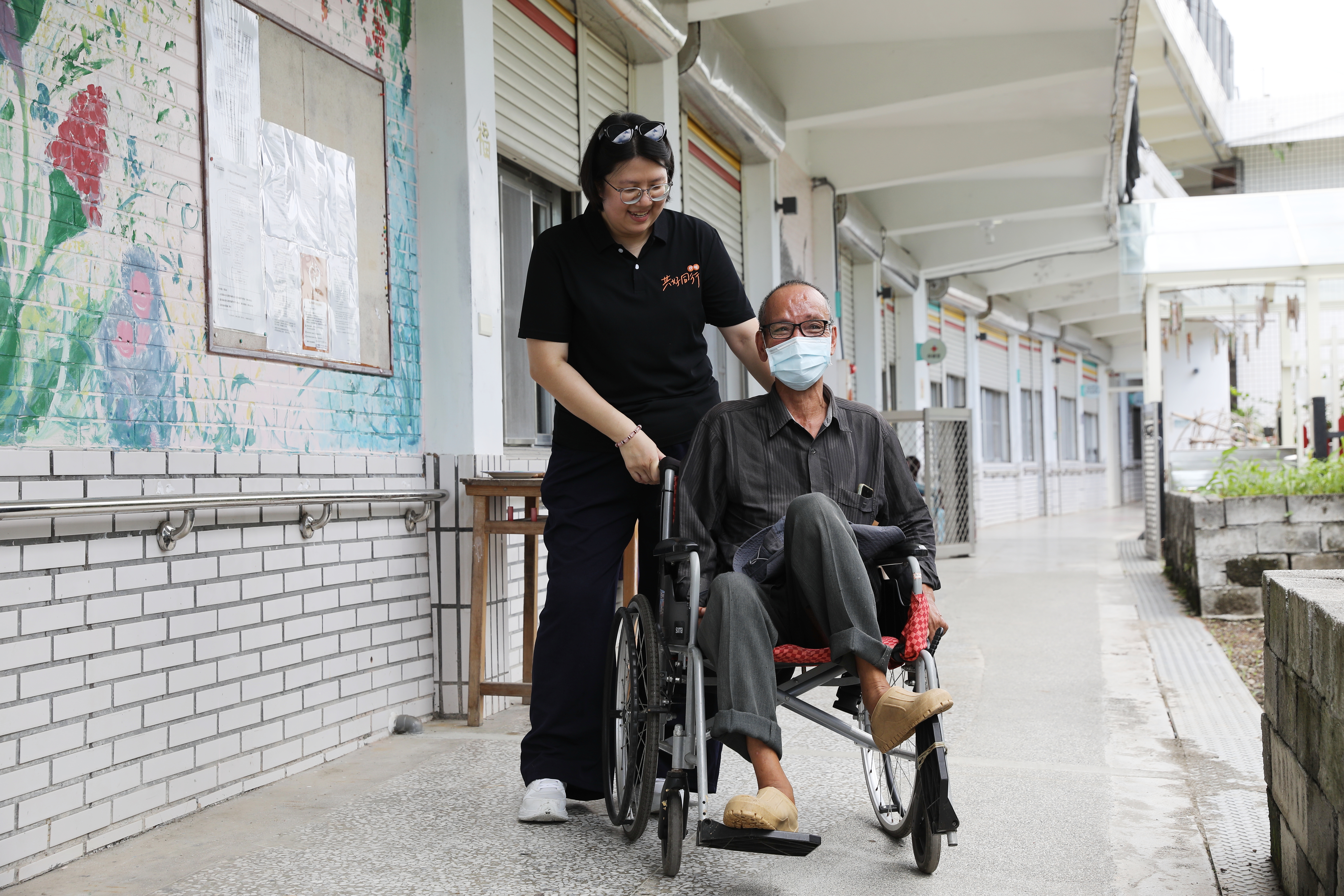 台東忠勇國小由廢校轉型長照機構,由伊甸基金會接手。
