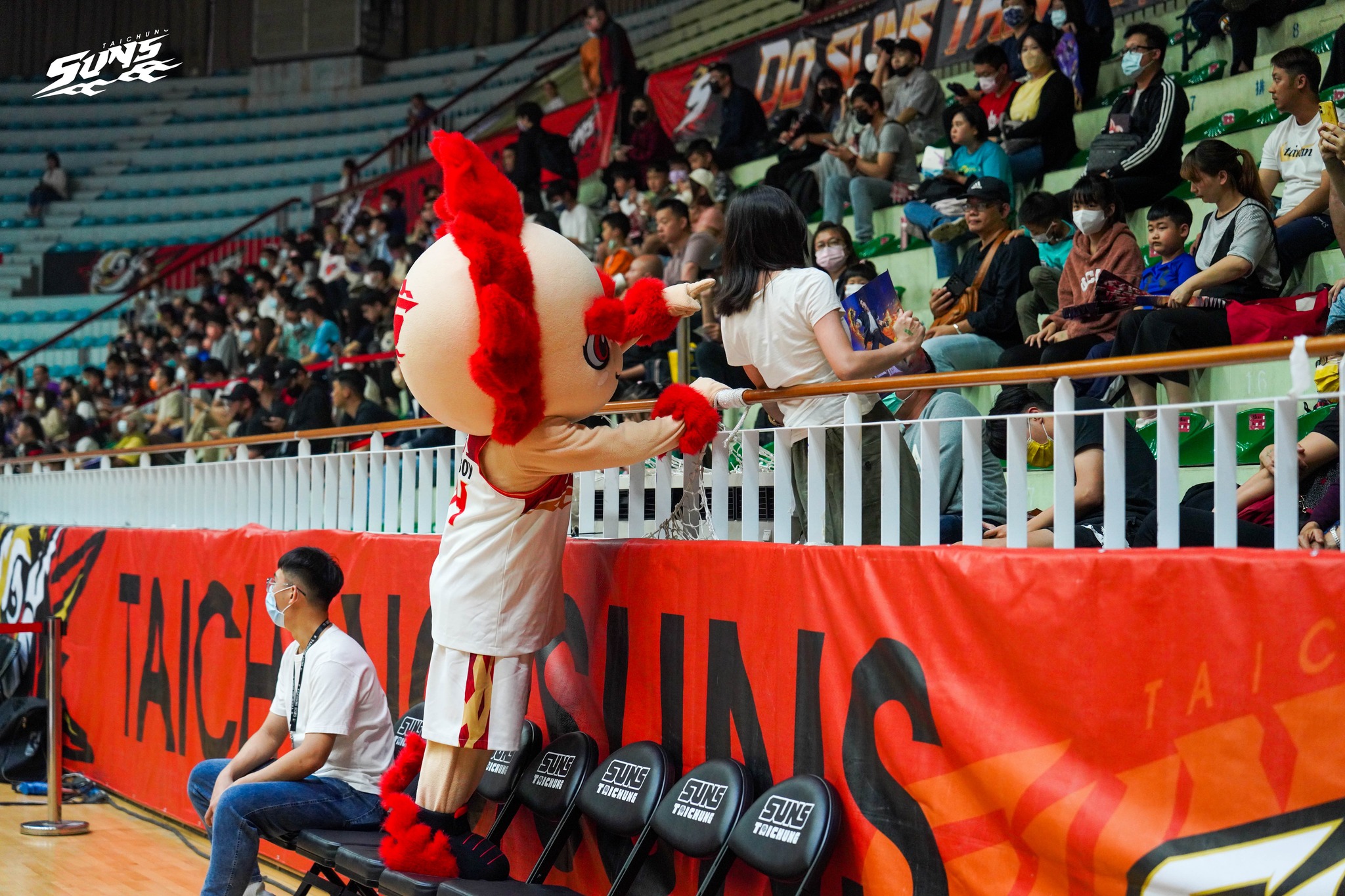 T1台中太陽解散後風波不斷，昨晚再被爆出高層在年初指使球員「假確診」好讓球賽延期。（翻攝自臺中太陽職業籃球隊 Taichung Suns臉書）