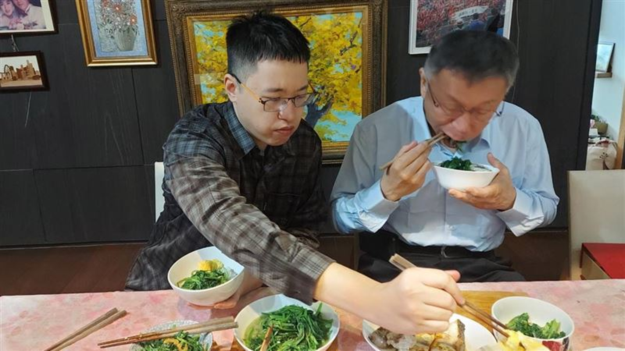 陳佩琪公開兒子柯傅堯與教授的郵件內容,引發不少網友批評,希望她放過成年的兒子。(翻攝自陳佩琪臉書)