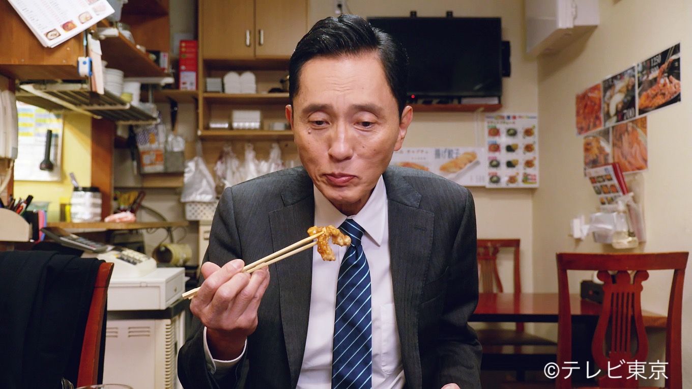 松重豐完美詮釋《孤獨的美食家》中的井之頭五郎，觀眾光看他吃相就覺得療癒。（翻攝自Twitter@tx_kodokugurume）  