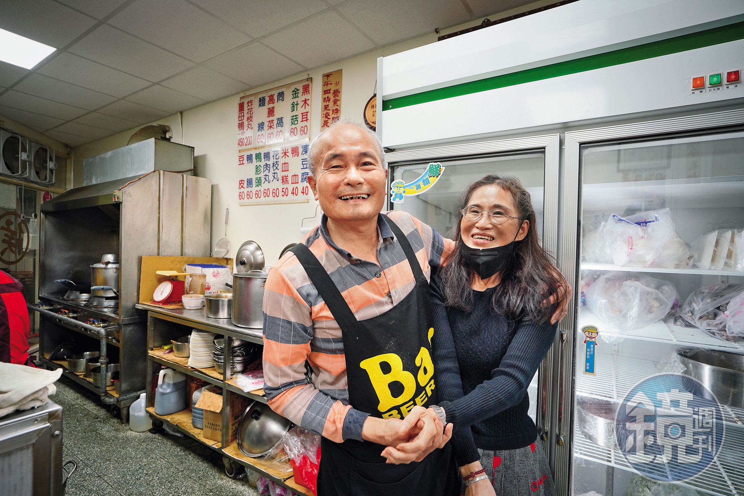自爆常跟太太在店裡吵架的侯翔笙，其實跟太太感情很好，2人黏在一起40多年。