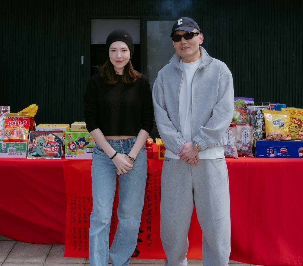 許瑋甯與春風雖然認識多年，這回卻是首度合作，令春風真正對戲時仍緊張不已。（嘉揚電影提供）