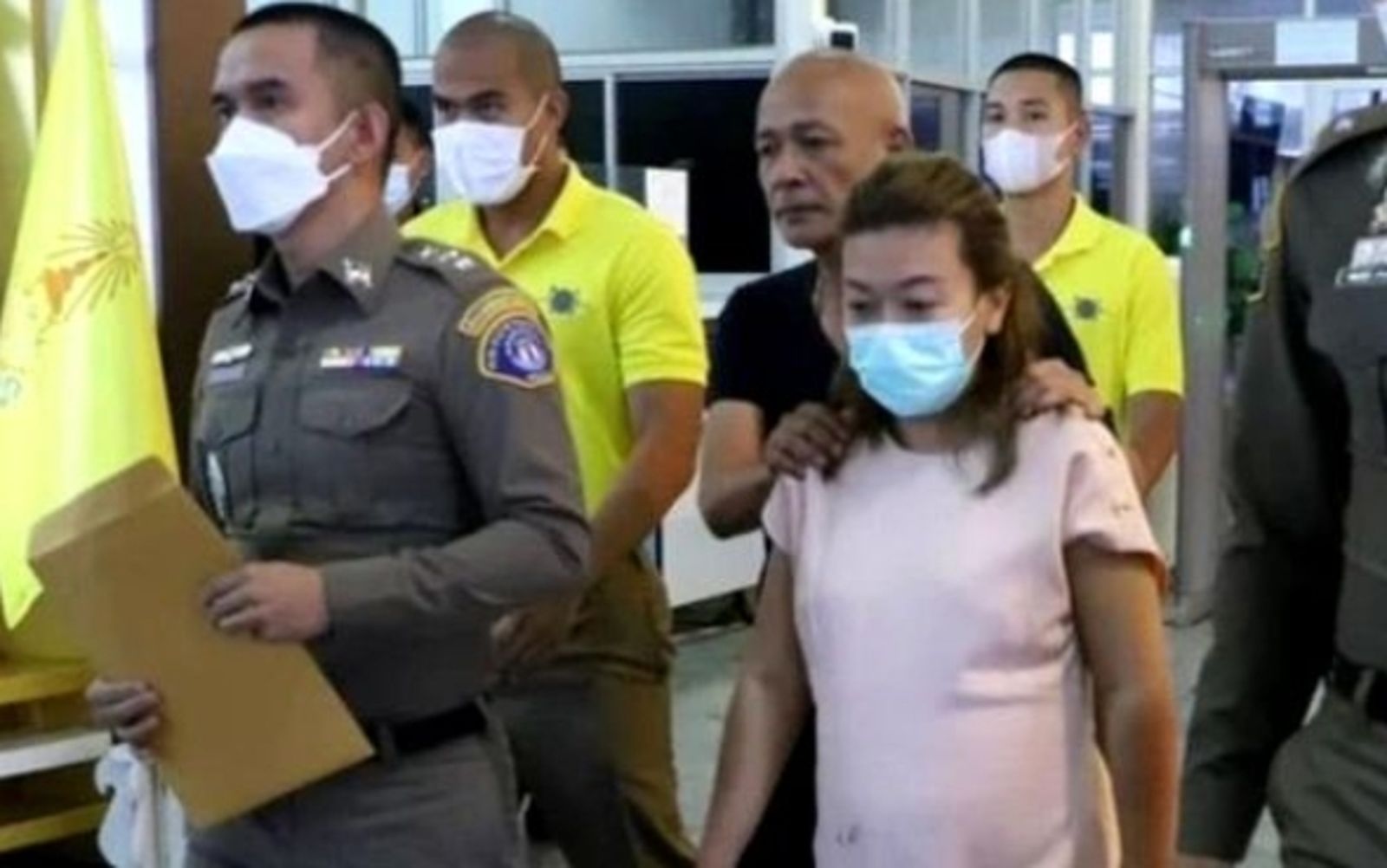 驚悚連環殺人案…蛇蠍女用氰化物毒連殺14人 遭控75罪「吞第5個死刑」