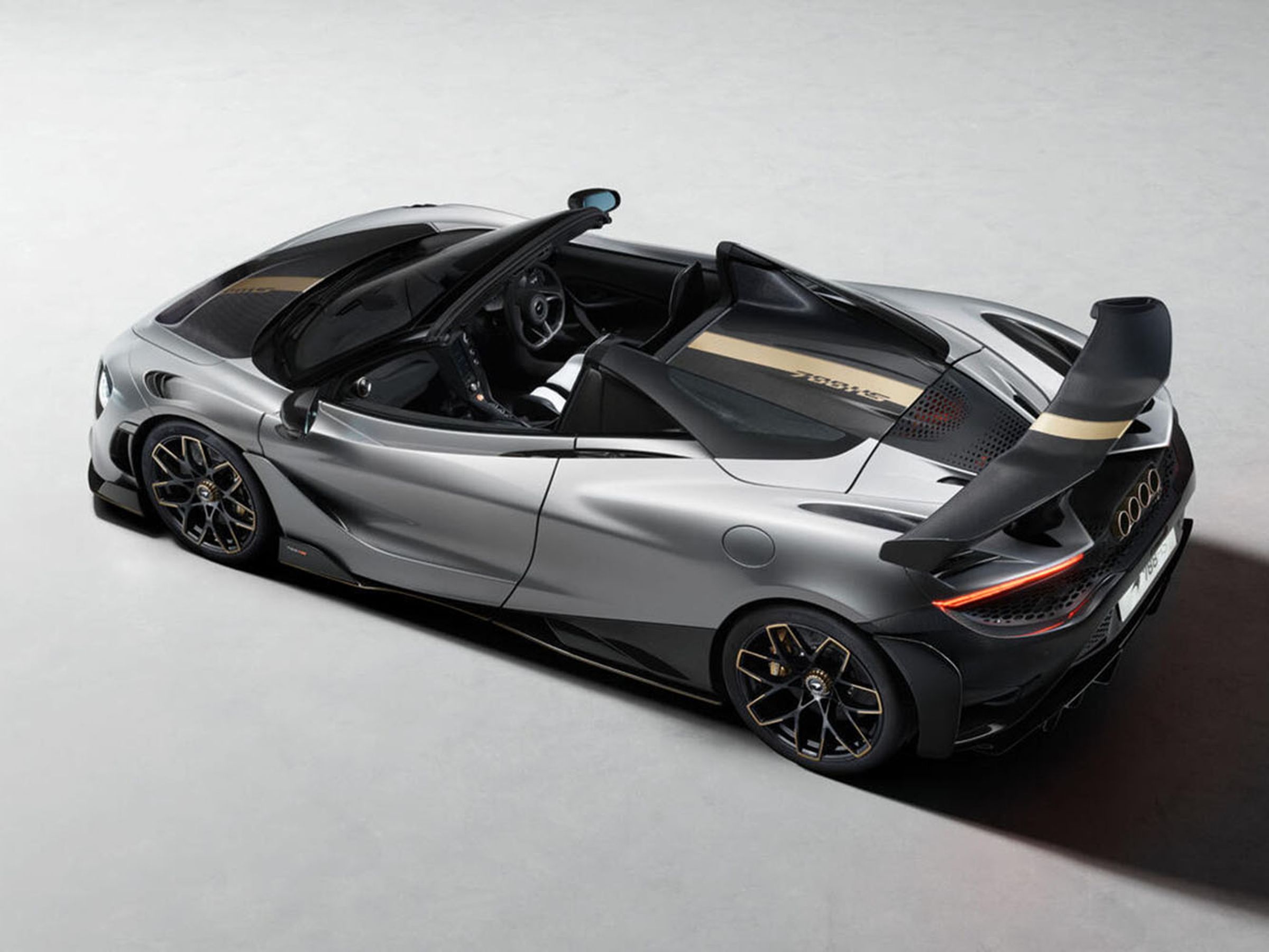 788HS 將同步推出 Coupé 與 Spider 敞篷版本,全球限量 200 輛,兩種車型各生產 100 輛。