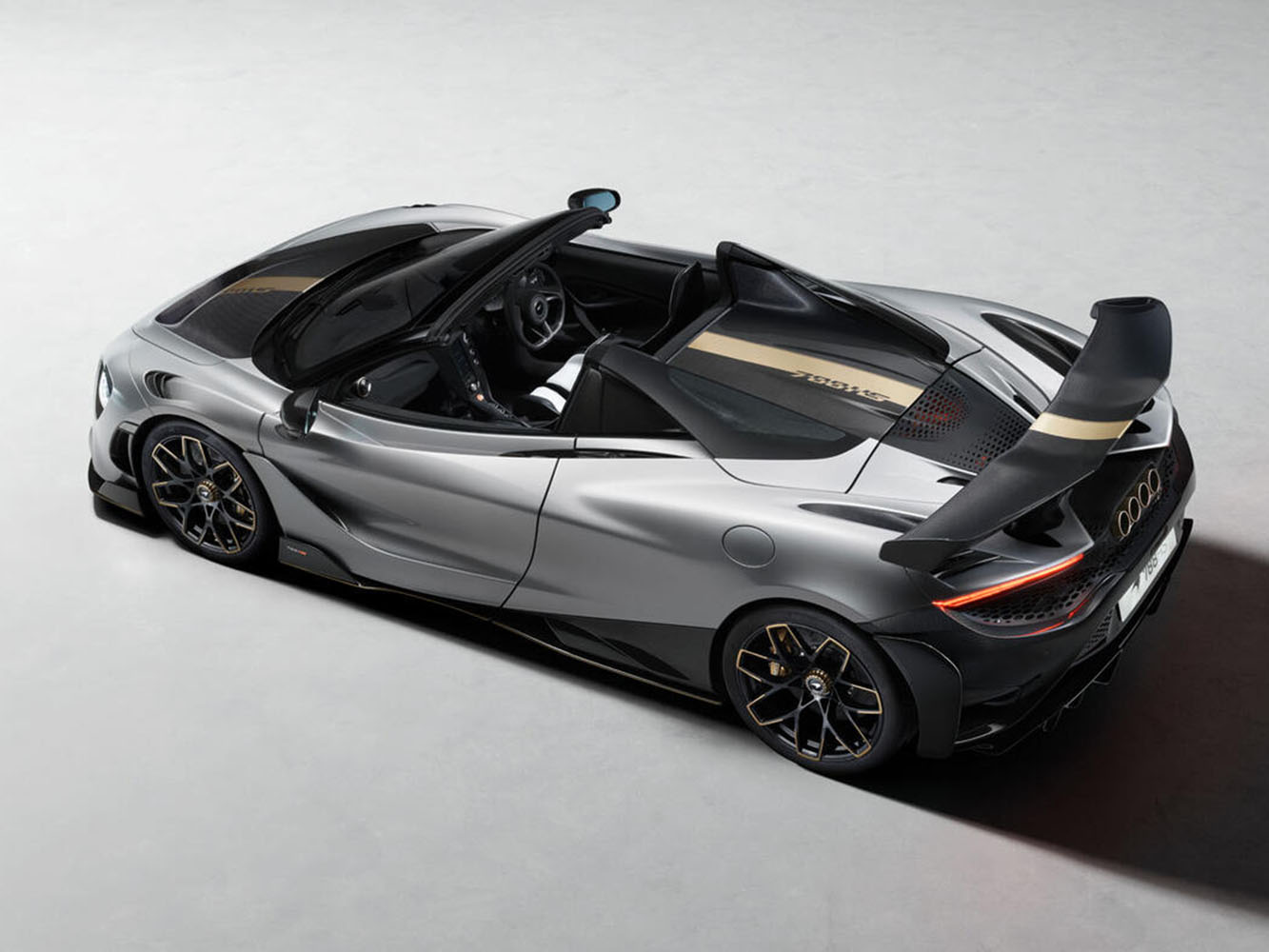 788HS 將同步推出 Coupé 與 Spider 敞篷版本，全球限量 200 輛，兩種車型各生產 100 輛。