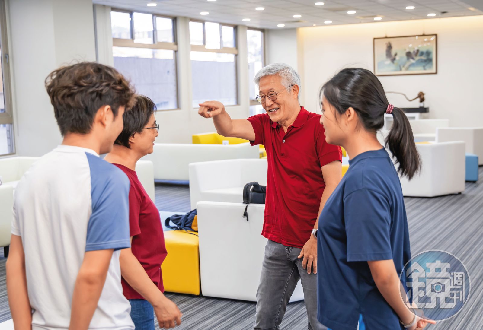 教授不盯盤照賺2／1招拒當韭菜！周行一靠2檔ETF、3原則 輕鬆年賺11％