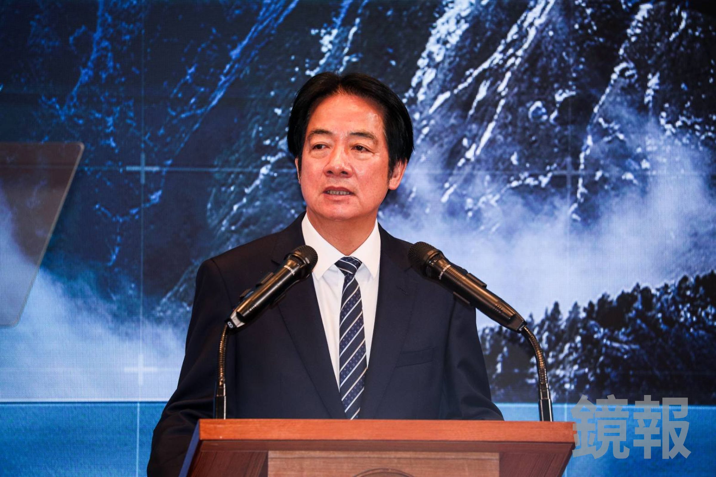 賴清德表示，因應嚴峻情勢，國安團隊將規劃2項行動方案，全面應對迫切的國安威脅，包含在未來8年投入1.25兆國防軍購經費。（鏡報鄒保祥）