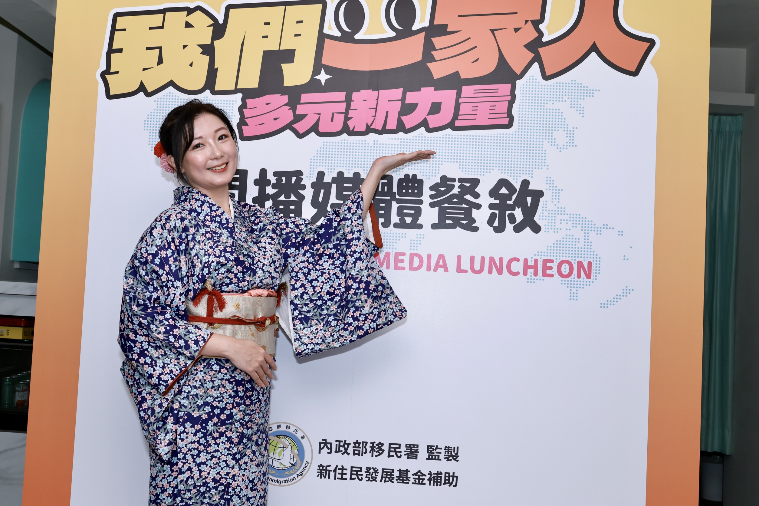 日本女神梨梨亞甜美現身，展現新住民在台發展的自信與魅力。（民視提供）