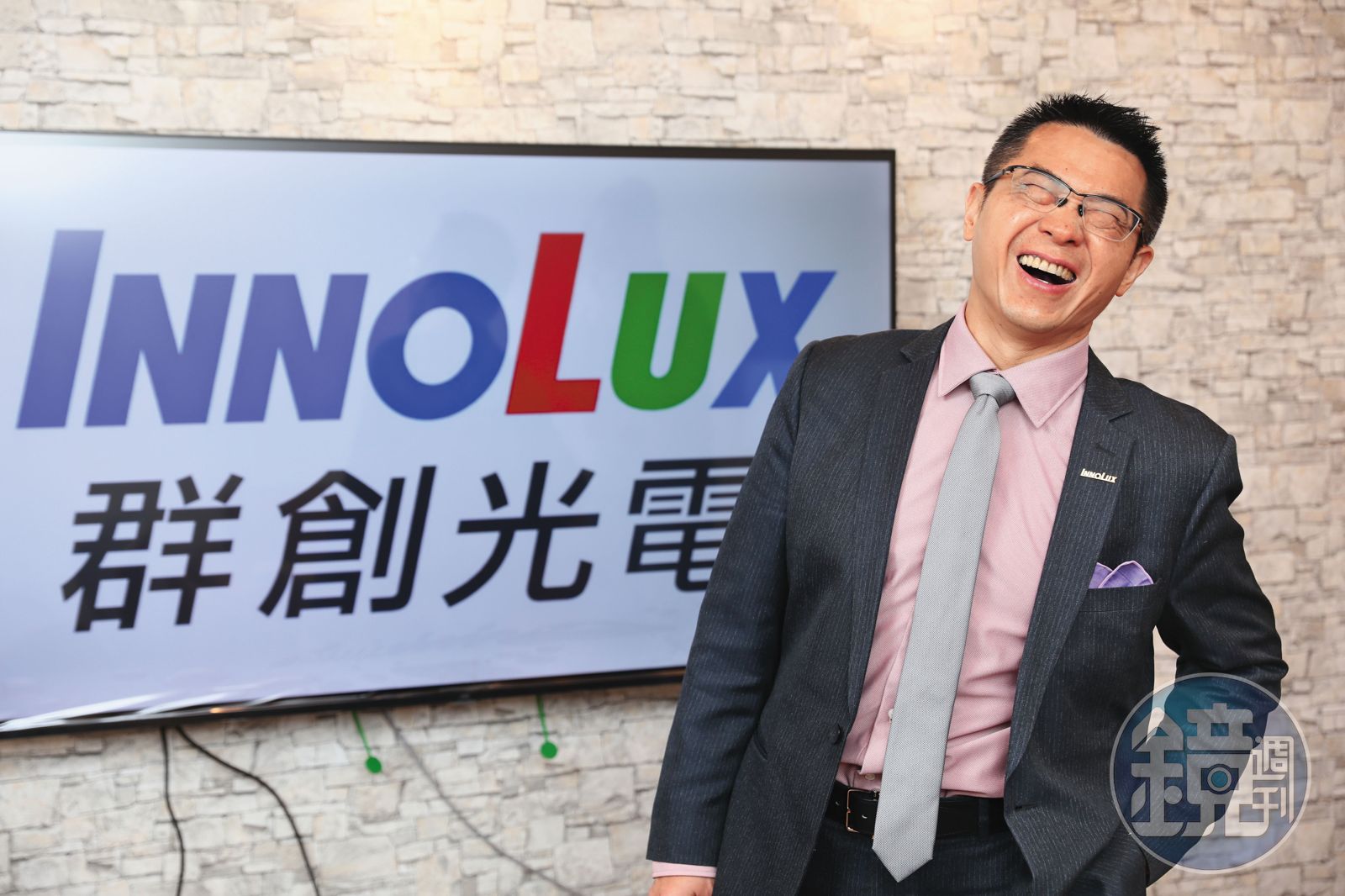 洪進揚2018年接任群創董事長後,聚焦車用顯示和FOPLP先進封裝技術。