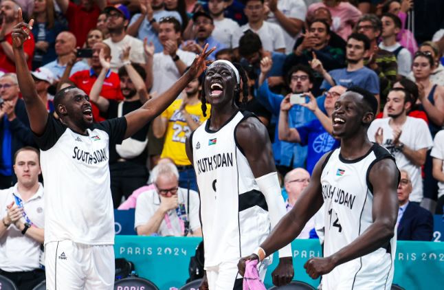 南蘇丹擊退波多黎各，拿下建國以來奧運的首勝。（翻攝X@SSBFed）