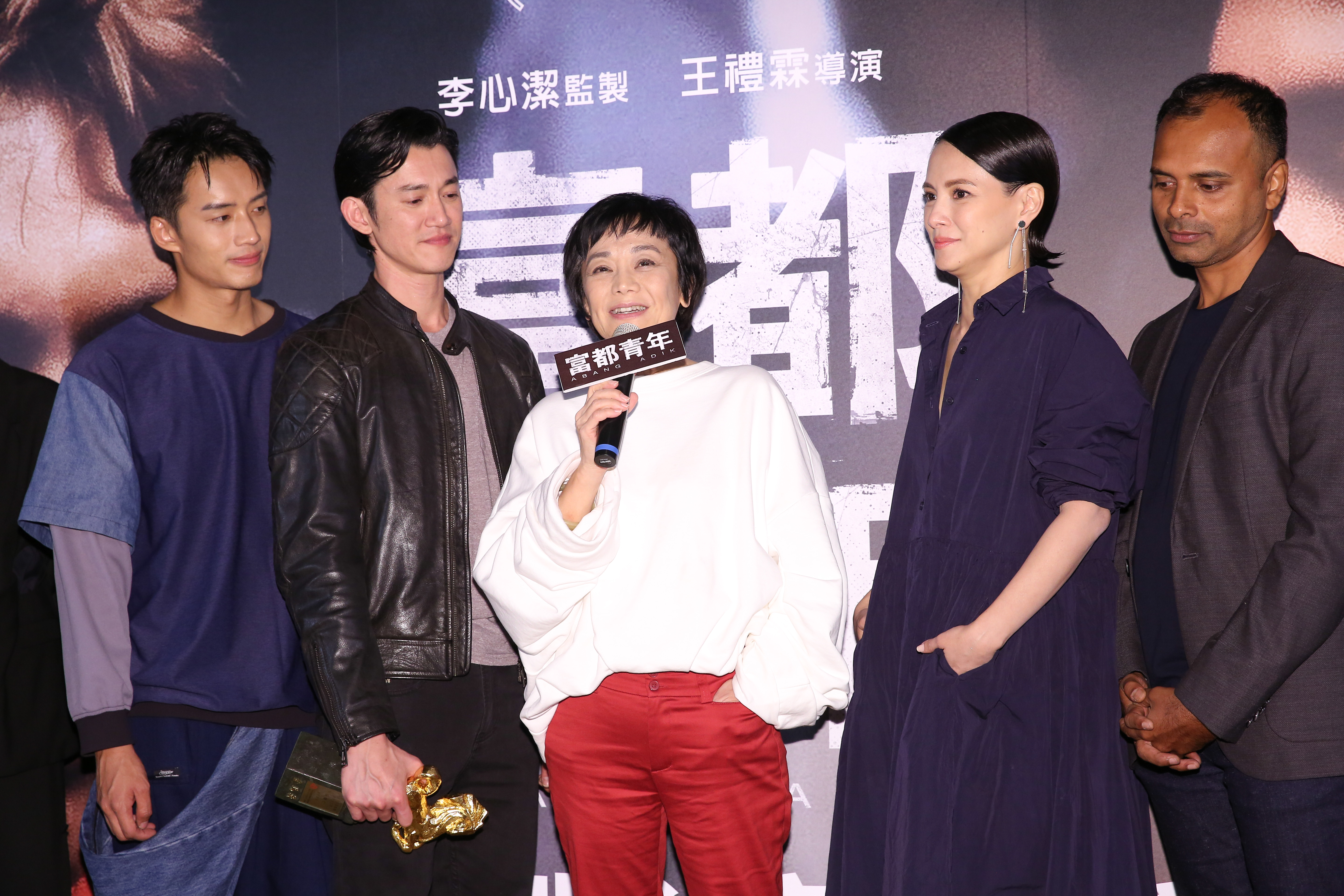 監製李心潔的師父張艾嘉，來現場為新一輩加油。