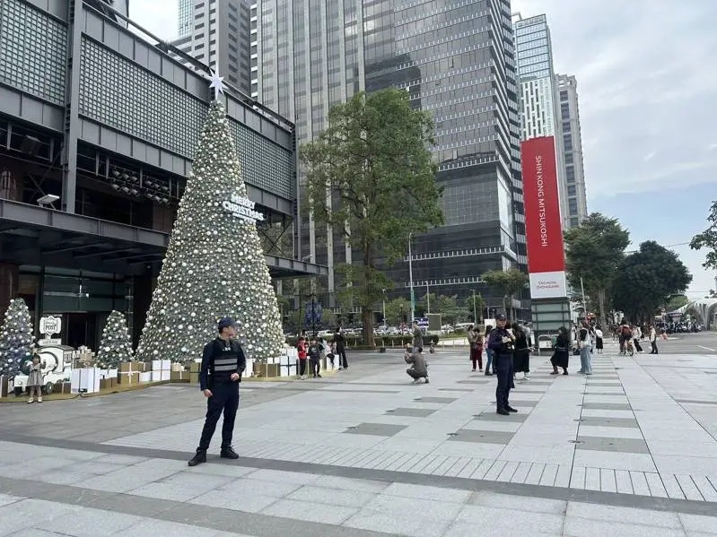 有網友揚言下一個目標是台中新光三越，警方獲報加強巡邏並追查IP位址。（警方提供）