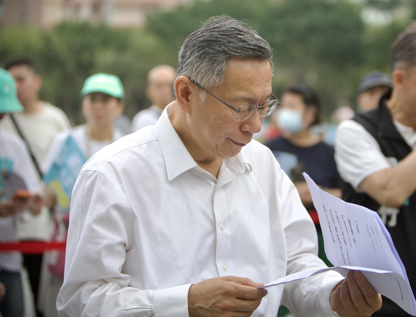 針對中共提出的10項措施，柯文哲喊話：與其噴口水，不如研究怎麼交流才不會出事。（翻攝自臉書＠柯文哲）