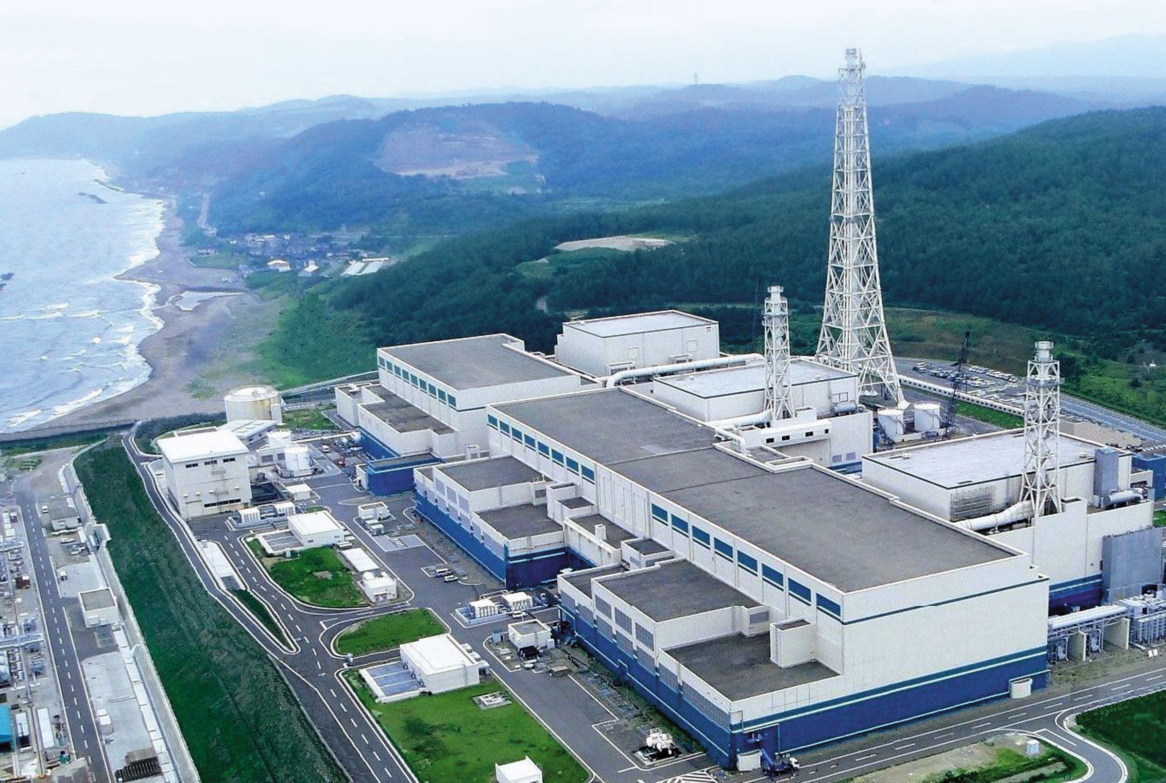 位於新潟縣柏崎市的「柏崎刈羽電廠」，是世界上最大的核電廠。（翻攝東京電力官網）