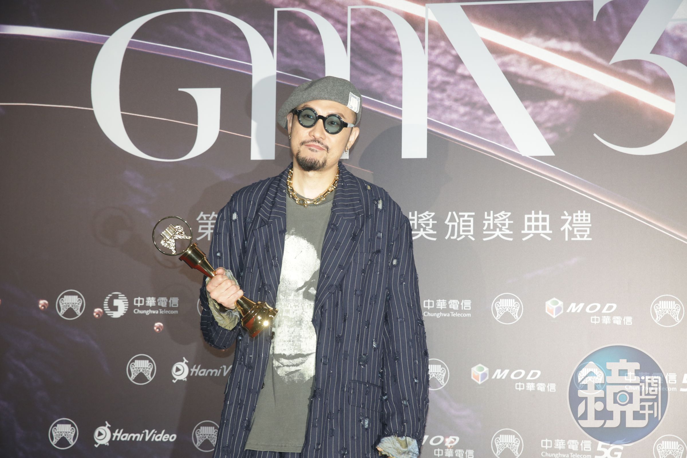 熱狗以〈樓上的房東〉奪得最佳作詞人獎。