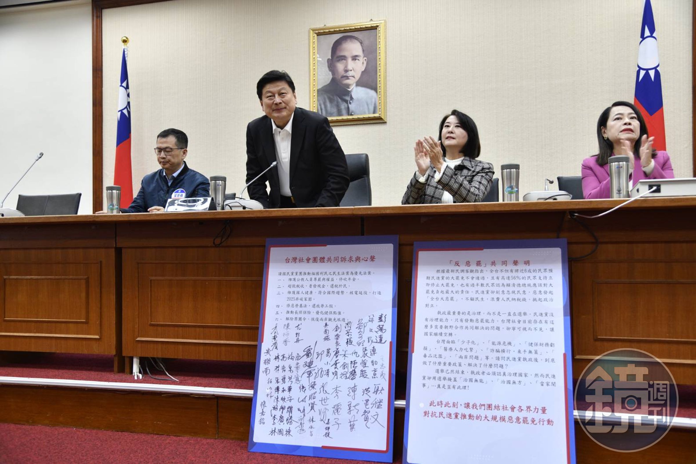 黃智賢昨po文,分析大罷免危機,指罷免柴火從一開始到現在,「是國民黨自己添旺的」。(本刊資料照)