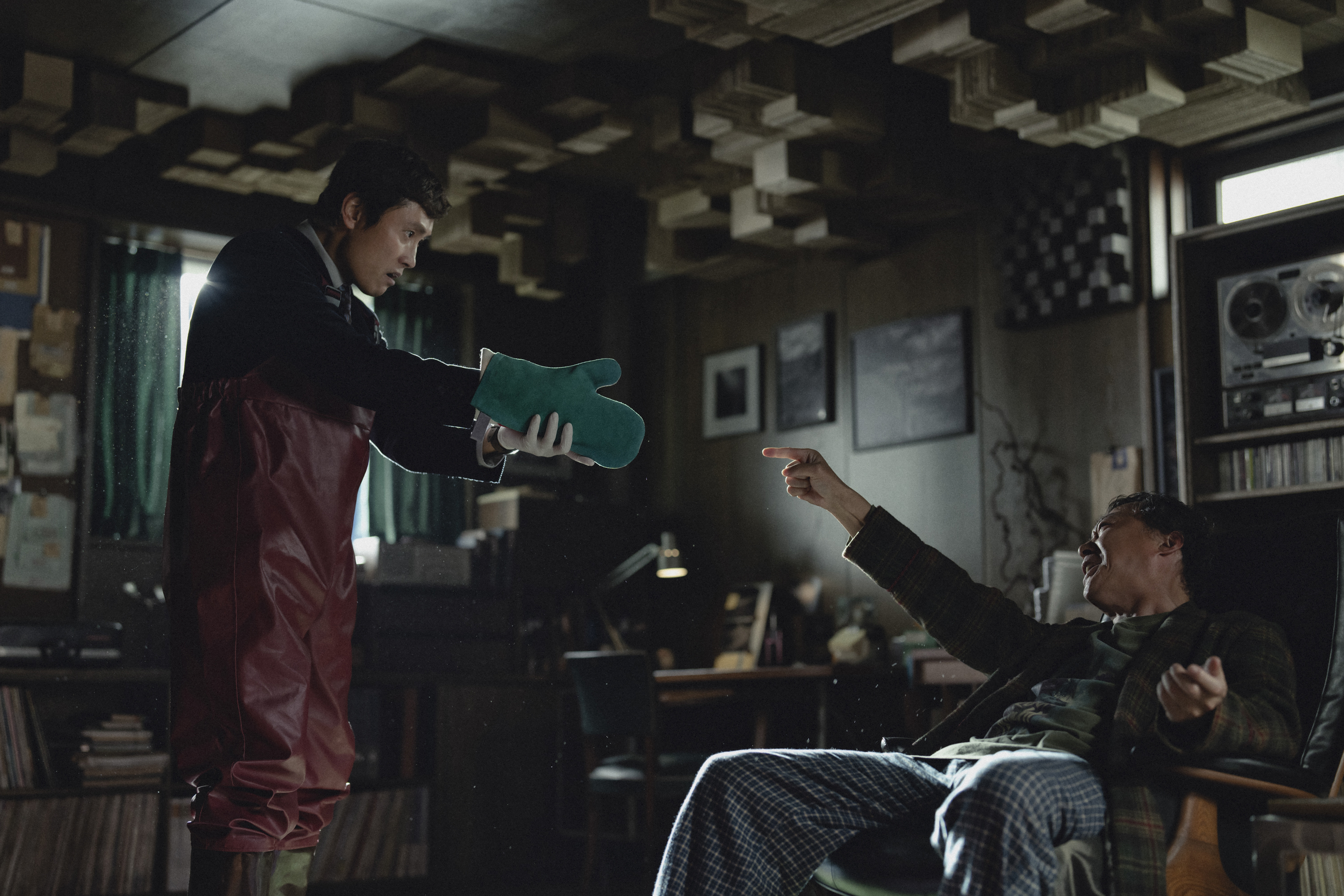 《徵人啟弒》由電影大師朴贊郁執導，被譽為「今年必看話題之作」。（龍祥電影提供）