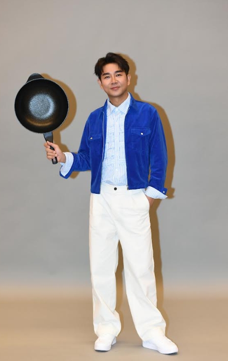 謝承均自認廚房小白，最擅長是洗碗。（三立提供）