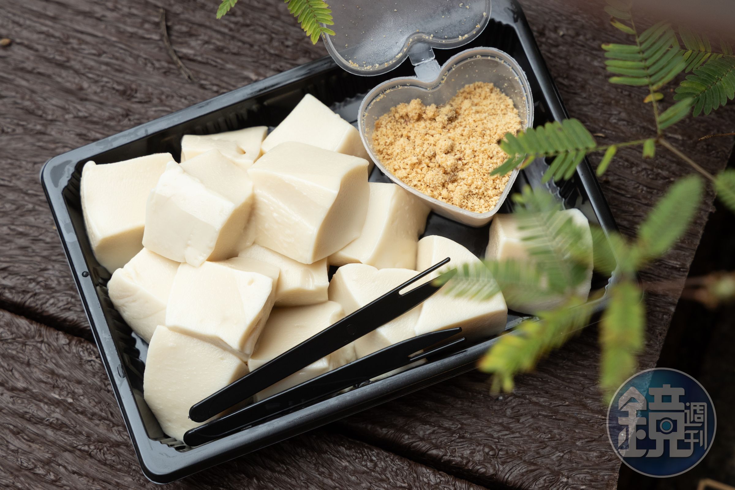 老街上的豆腐系甜品「豆腐麻糬」在網路上超有人氣。