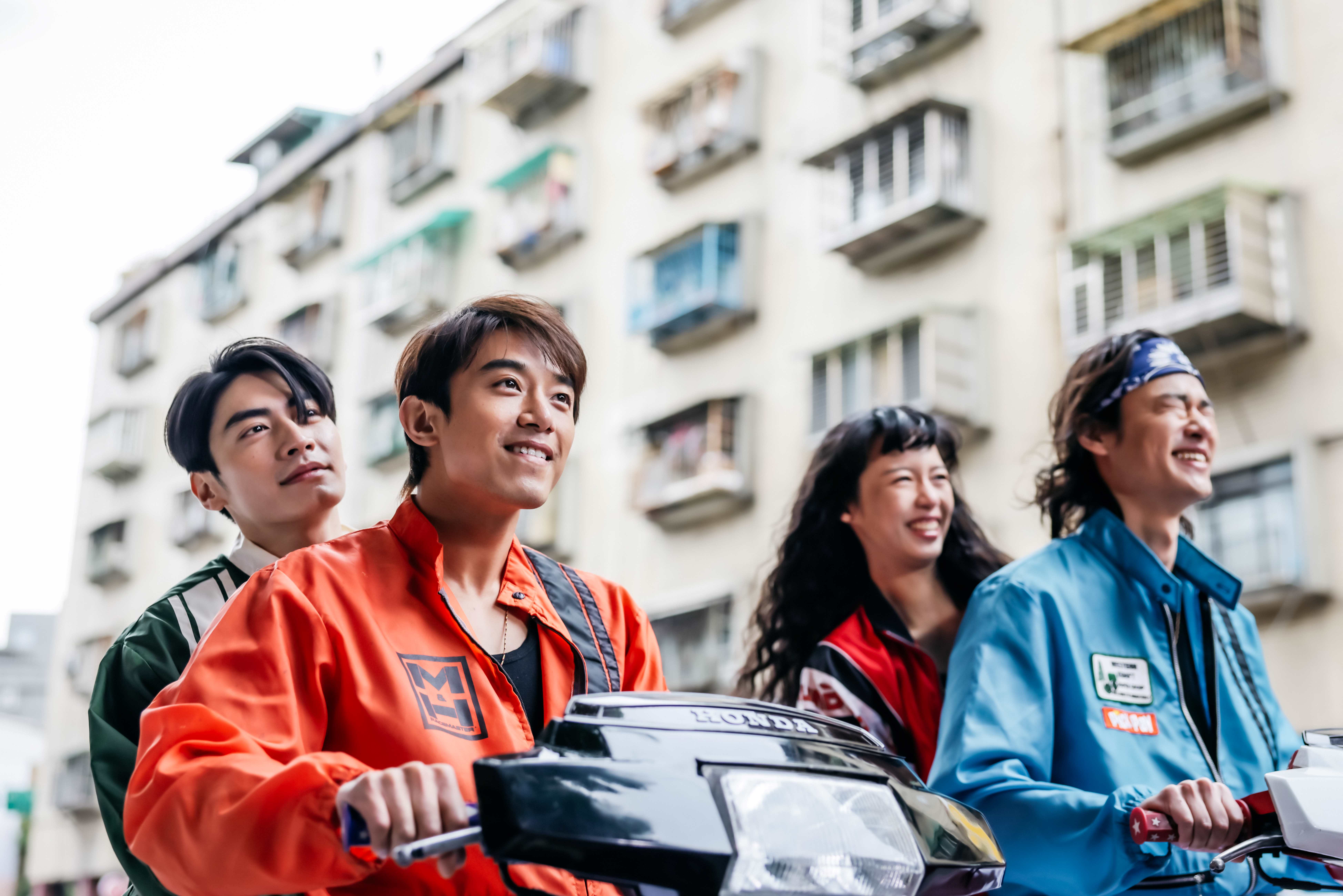 宋柏緯、夏騰宏、初孟軒、王渝屏4人組成「環南四少」。（Catchplay提供）