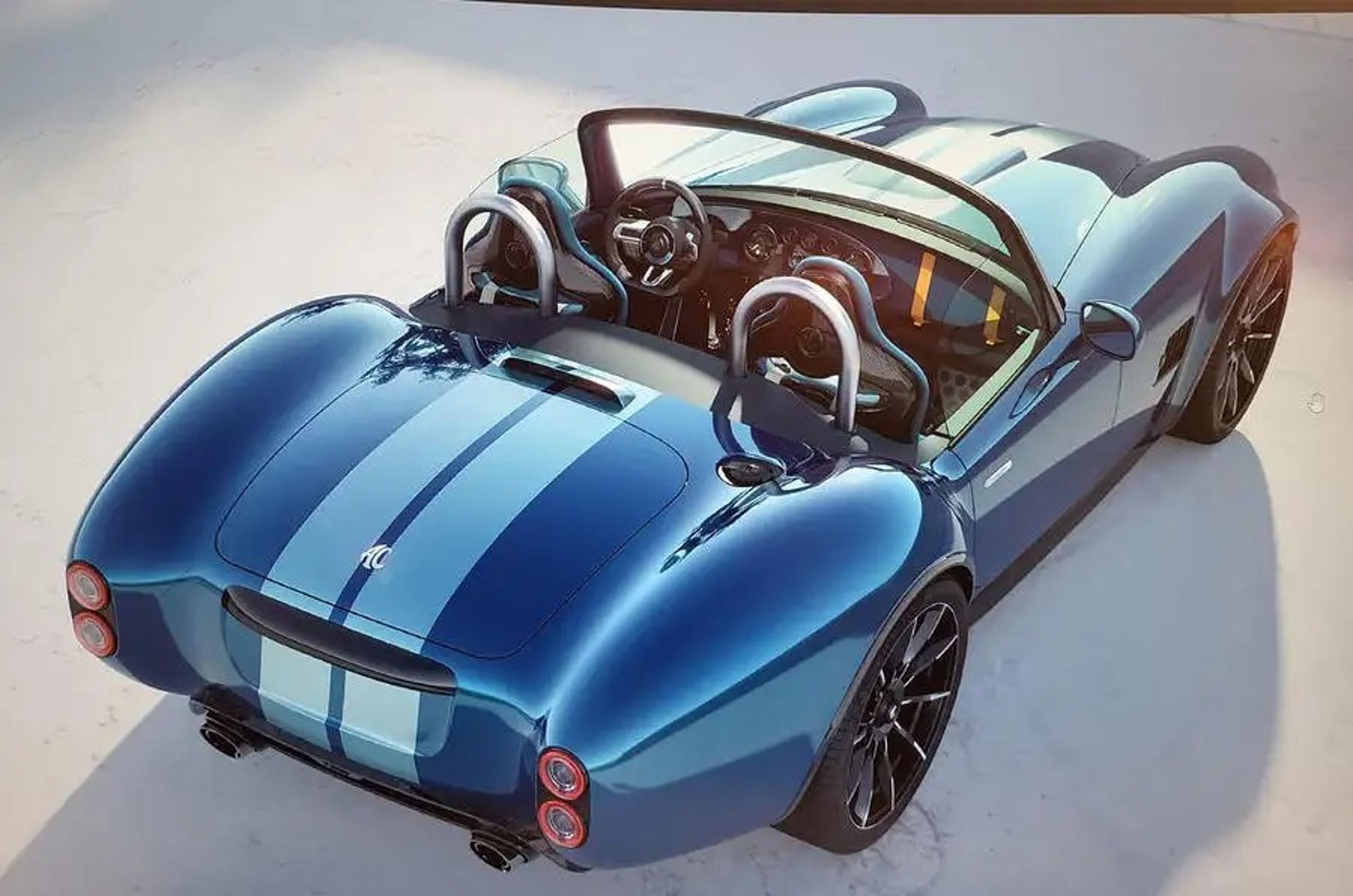 AC Cars以其傳統的英倫工藝結合現代技術，打造出如Ace、Cobra等經典車型，並經常復刻與重新設計這些車型，以滿足現代市場對於經典與性能的雙重需求。圖為AC Cobra GT Roadster。