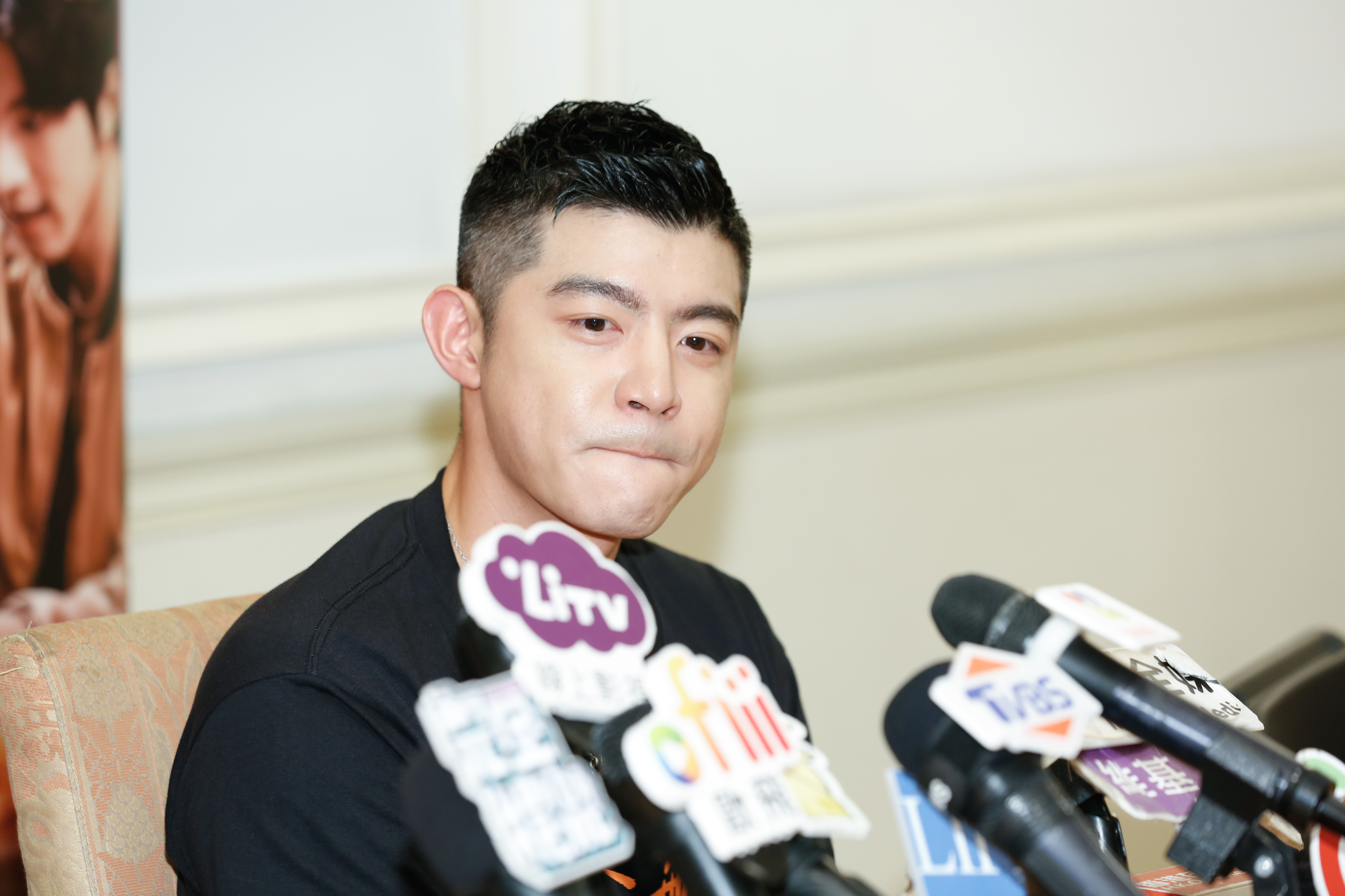 王柏傑被問到得獎會否求婚趕忙求饒。