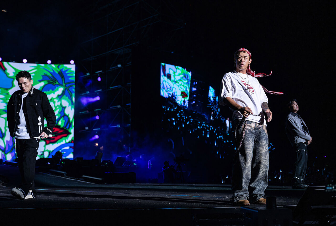 玖壹壹春風爆料跨年前「姐姐們喝到凌晨4點」，帶來精彩的演出。（台東縣政府提供）