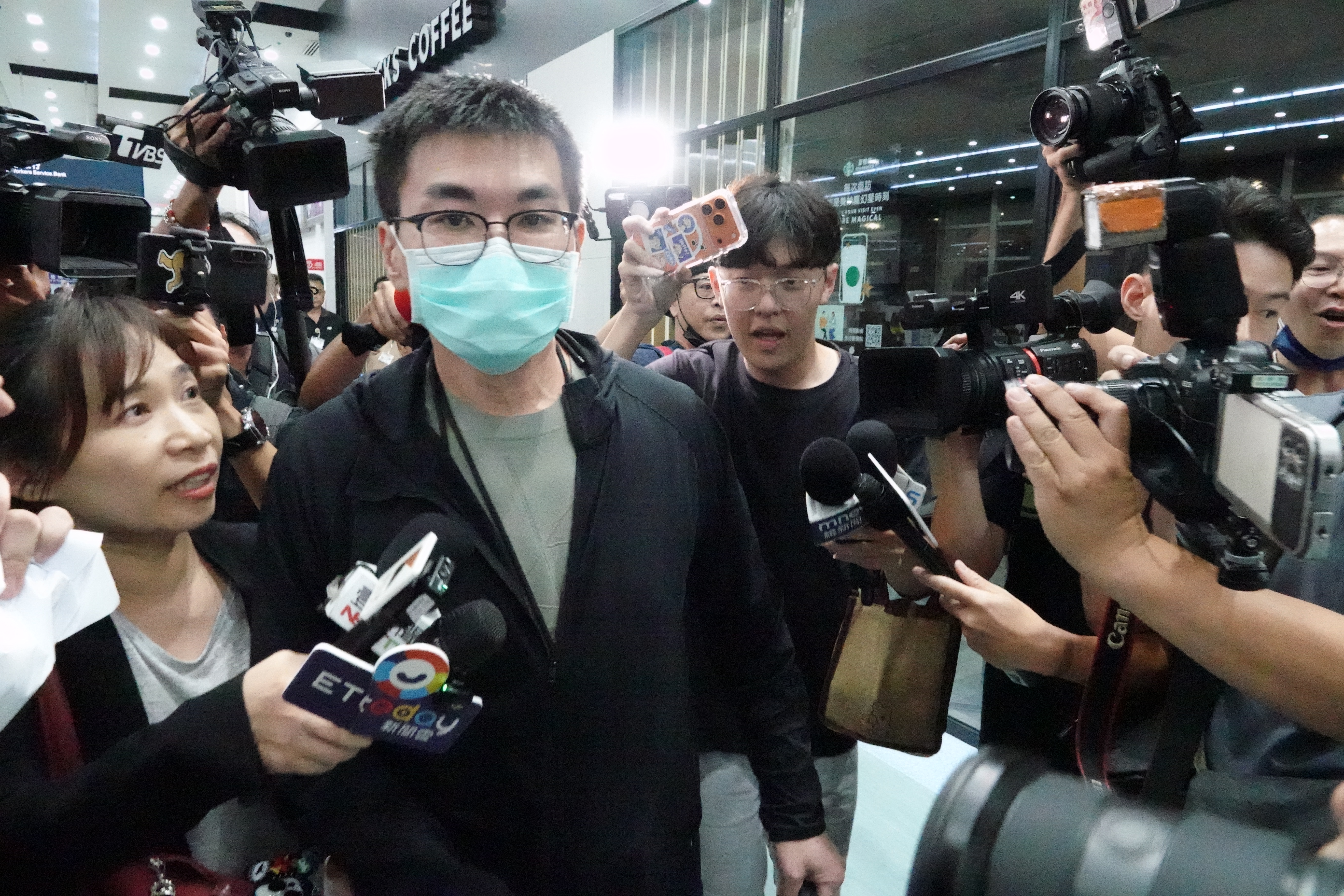 趙建銘好友秀「掃描版鐵證」離婚協議書開嗆陳幸妤。