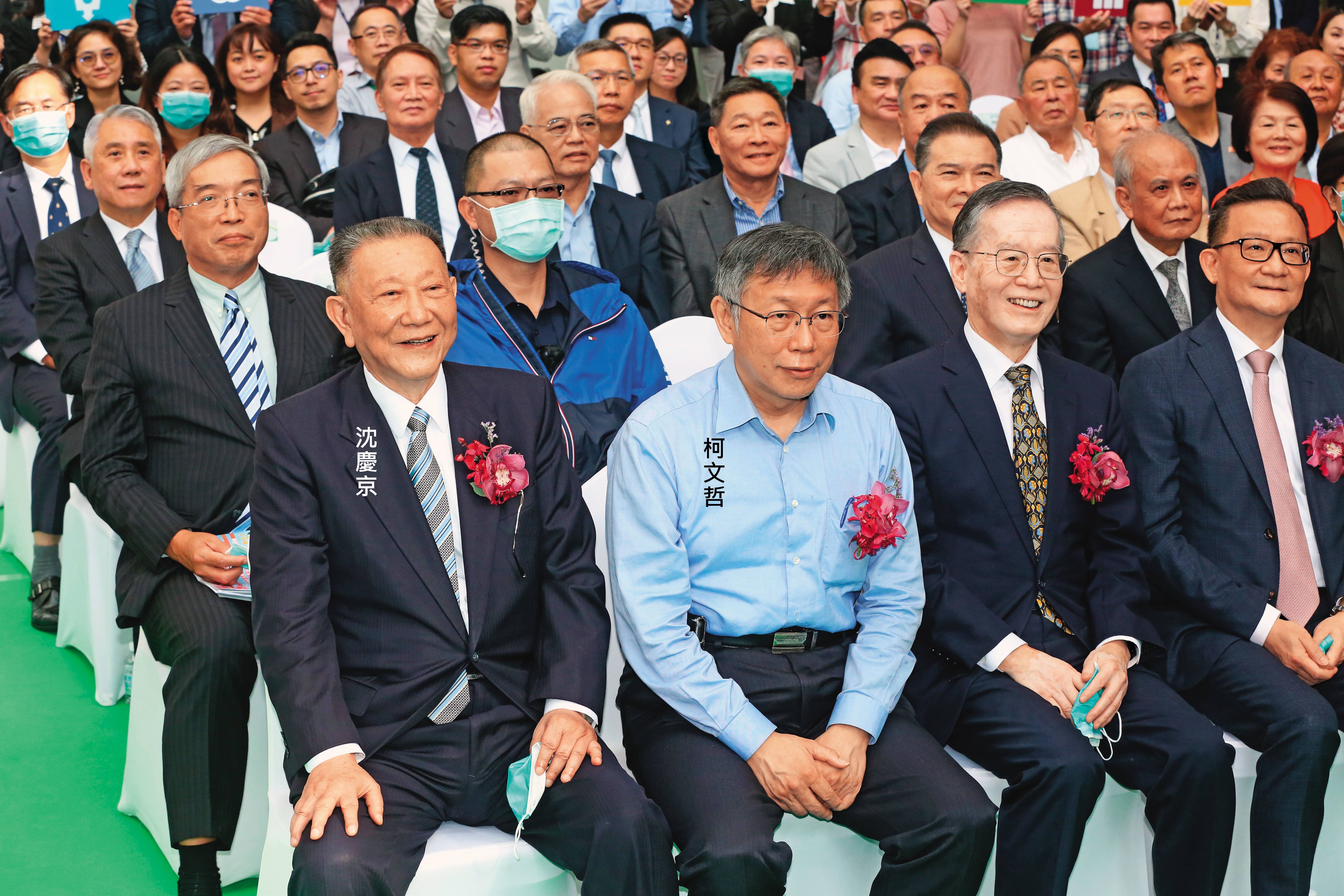 威京集團總裁沈慶京在京華城改建案過程中與柯文哲私下會面逾12次，2人至今否認犯罪。