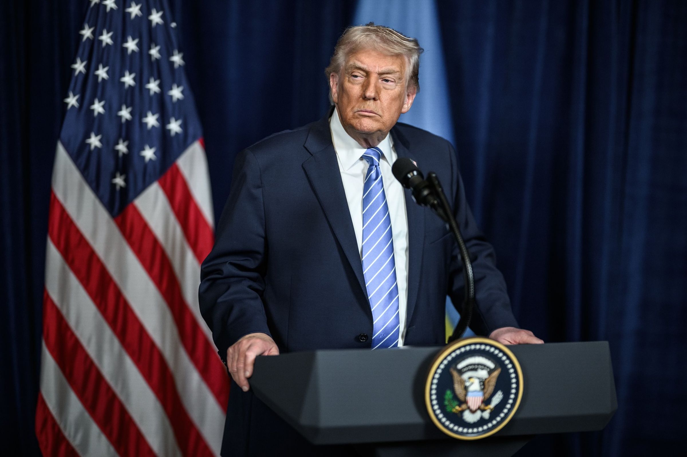 美國總統川普（Donald Trump）於昨（3日）派美軍活捉委內瑞拉領導人馬杜洛（Nicolás Maduro），強悍手段震撼全球。（翻攝自白宮臉書）