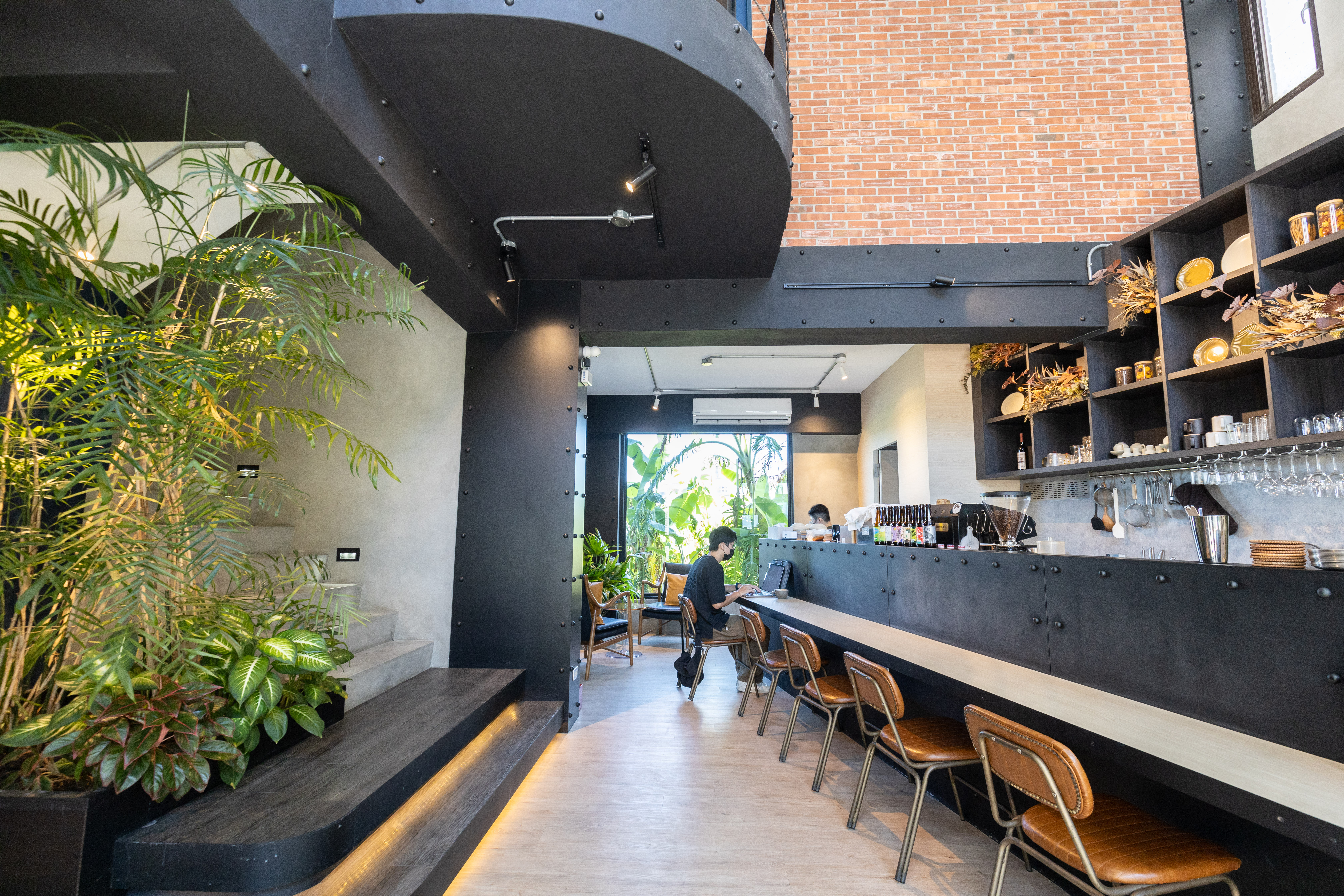 標榜睡到自然醒的宜蘭民宿「鬧鐘關掉」，退房時間是下午1點。