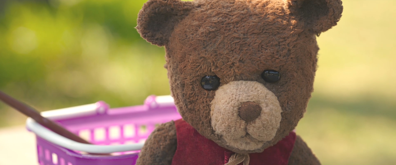 繼恰吉、安娜貝爾、梅根後，玩具熊巧芯也將問鼎恐怖玩偶的寶座。（車庫娛樂提供）