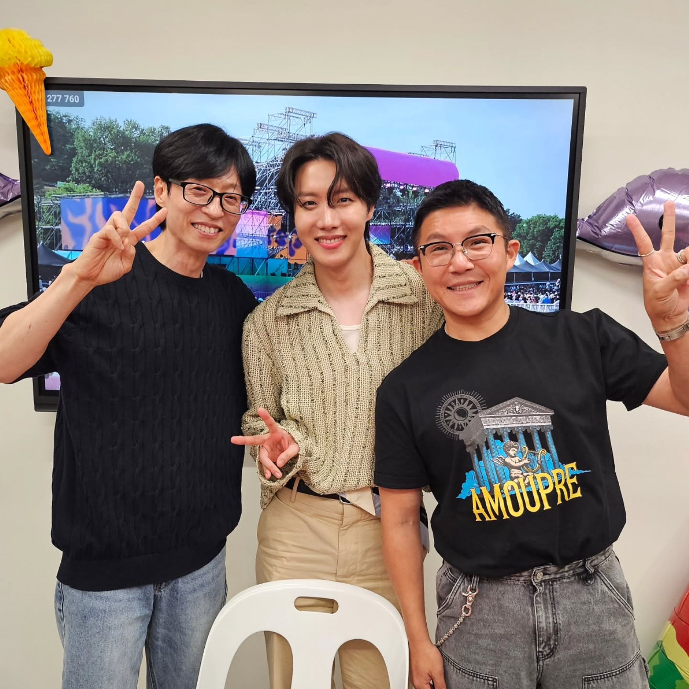 曹世鎬表示目前狀態無法勝任《劉Quiz ON THE BLOCK》的主持工作,暫時交出主持棒。中為J-HOPE。(翻攝曹世鎬IG)