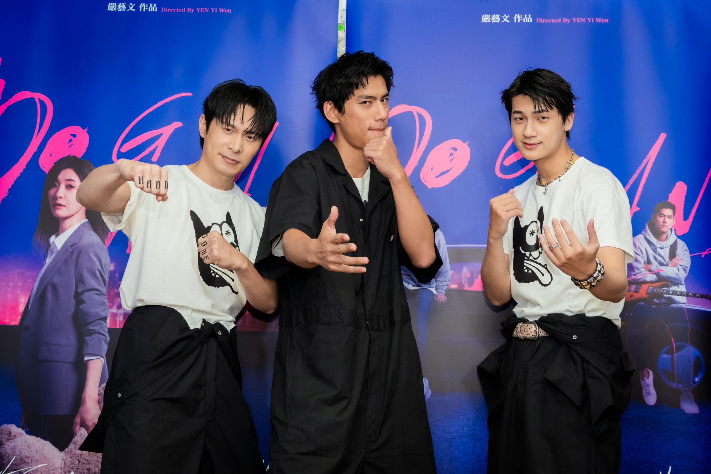 姚淳耀(左起)、朱軒洋、裴子齊為新戲到唱片行造勢。公視