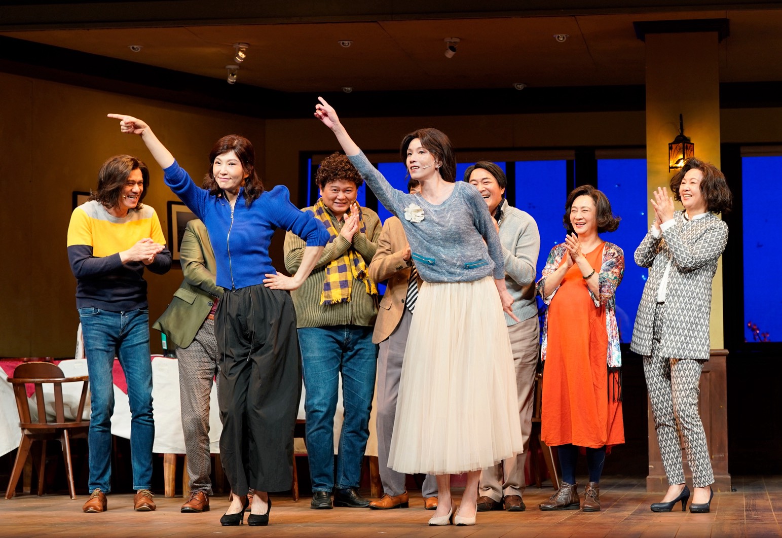 張玉嬿（左）、葉全真共舞。（全民大劇團提供）