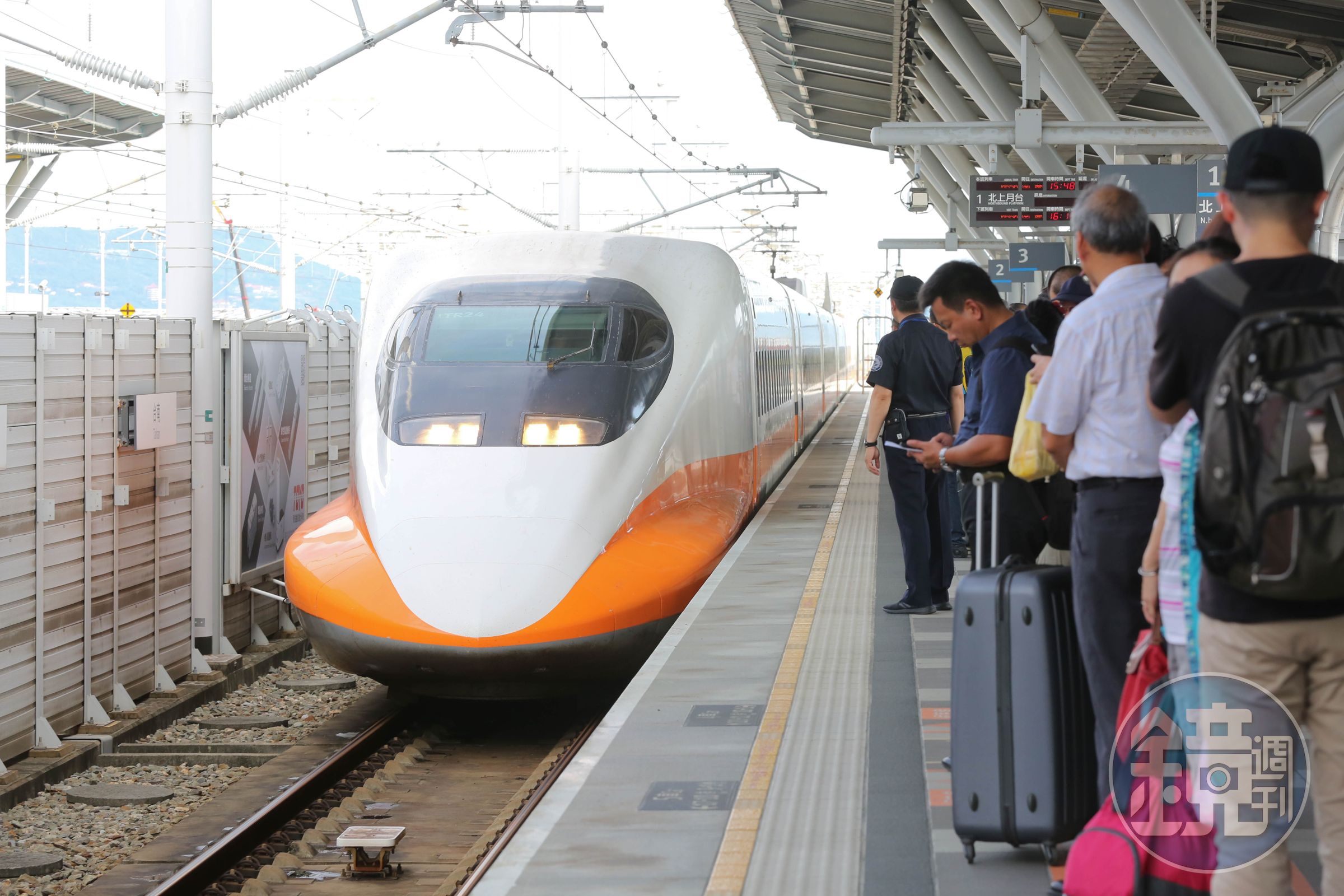 因應凱米襲台，高鐵稍早宣布調整午後列車班距。（示意圖，本刊資料照）