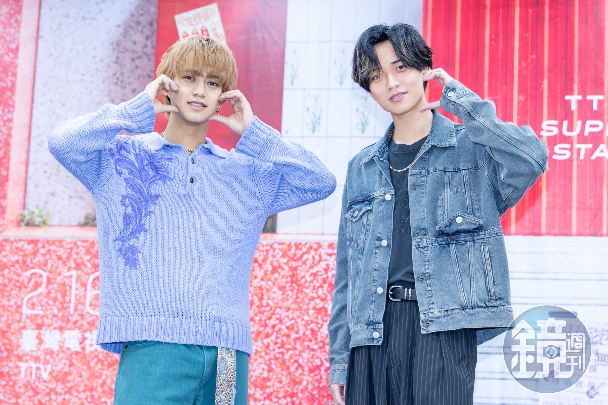 King & Prince為台視紅白獻出團體海外首秀，比臉頰愛心想甜死誰。