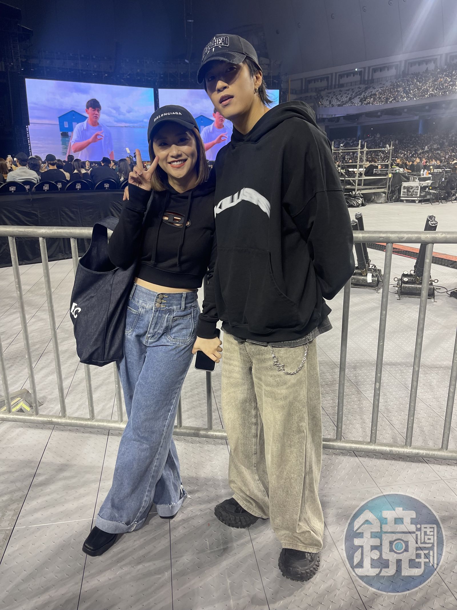 婁峻碩偕未婚妻焦凡凡等都到現場朝聖。