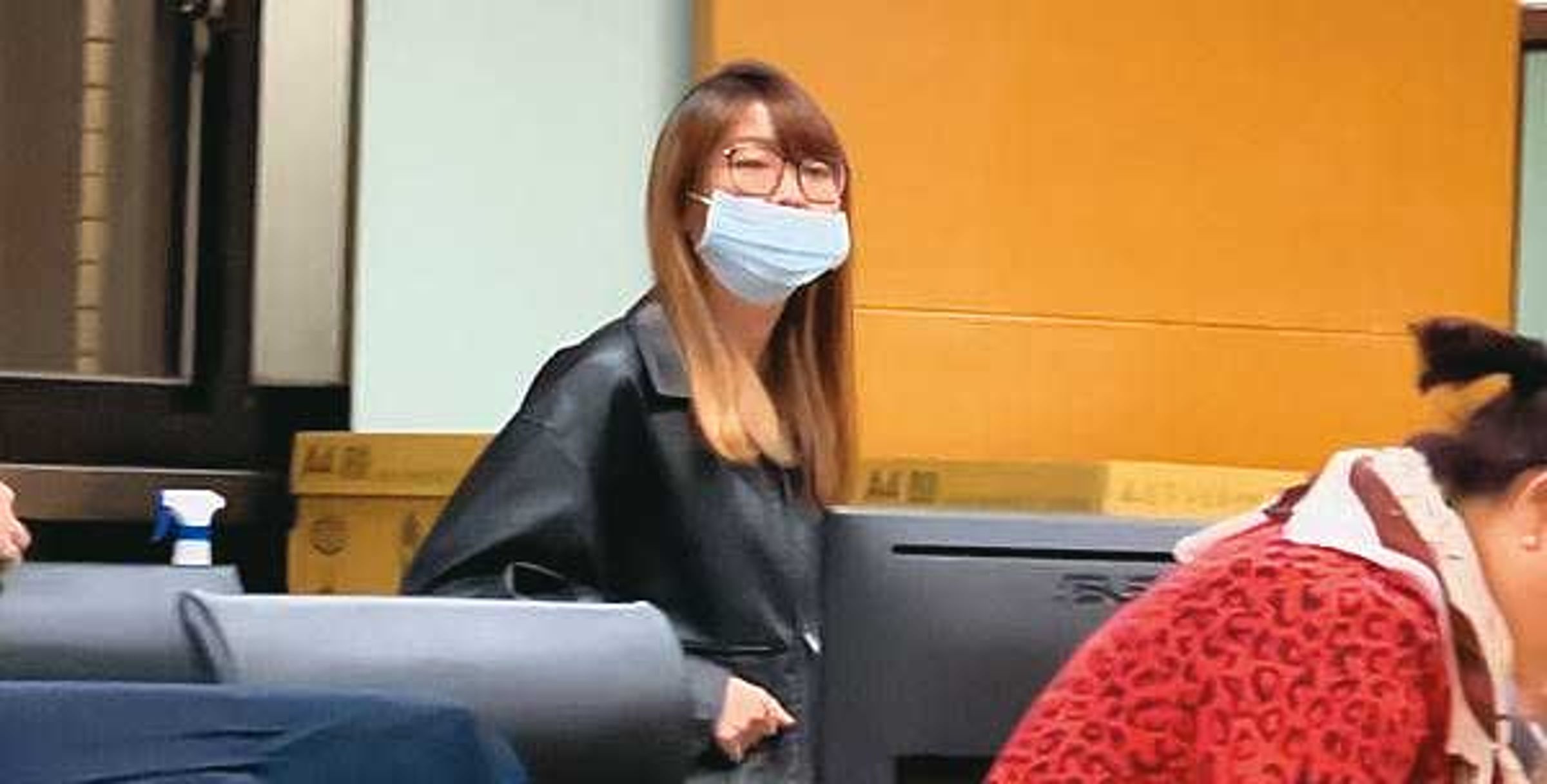 律師楊雅涵原本是石育恩法官的女友,加入詐團後改與陳姓車手談戀愛,並負責招募律師加入「通靈律師」集團。(ETtoday授權)