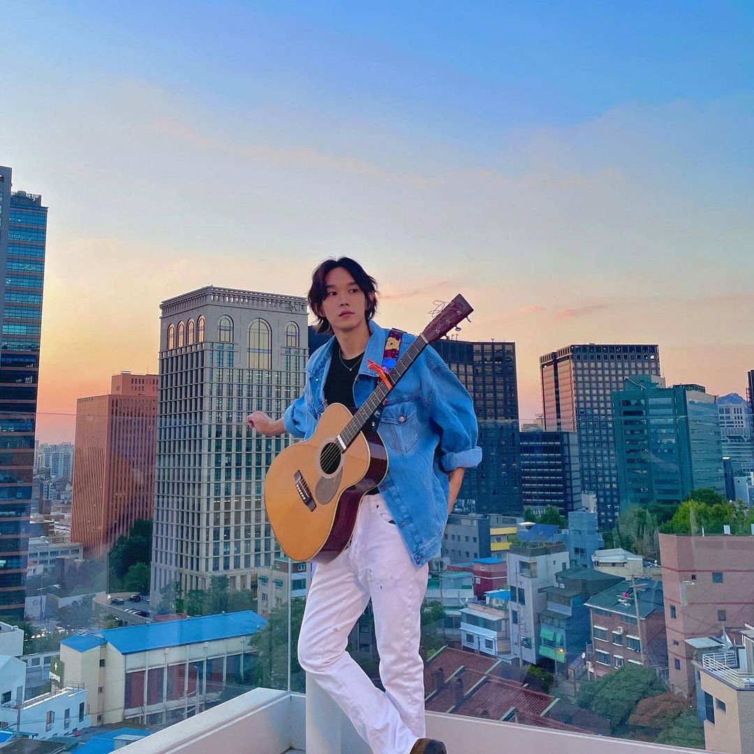 Kevin Oh是韓裔美籍的音樂人，為了長期在韓國發展陪伴老婆孔曉振，決定取得韓國籍並履行當兵義務。（翻攝自Kevin Oh Instagram）