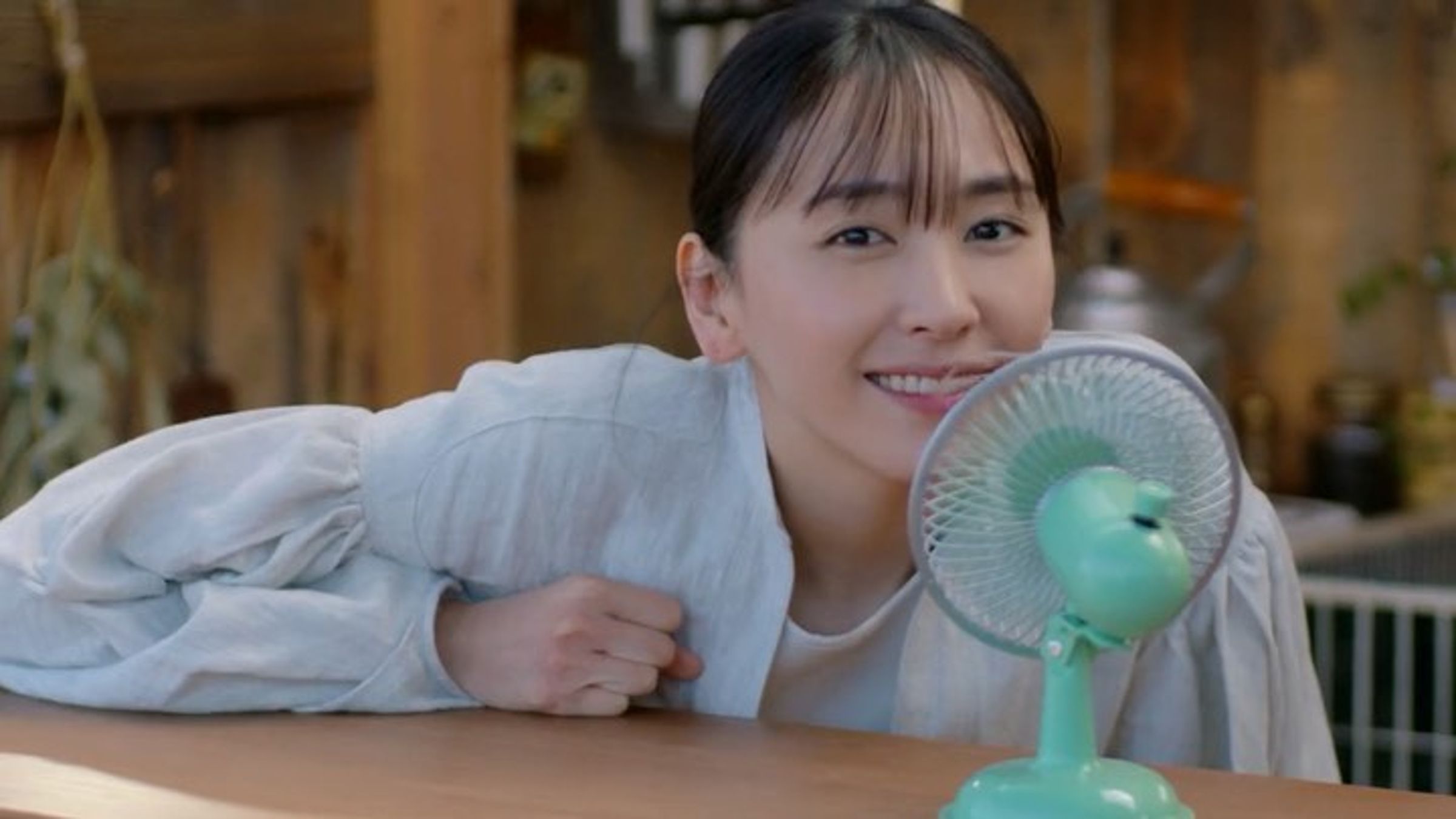 日本女星新垣結衣久違在螢光幕前亮相。（翻攝自aragakiyui_fanspage）