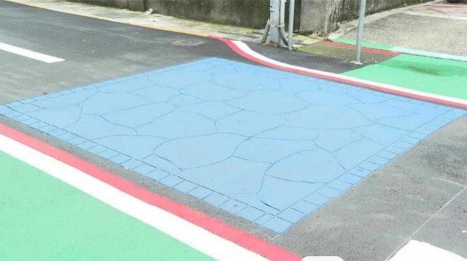 北市馬路「7彩標線」民眾霧煞煞　議員轟像「馬路畢卡索」