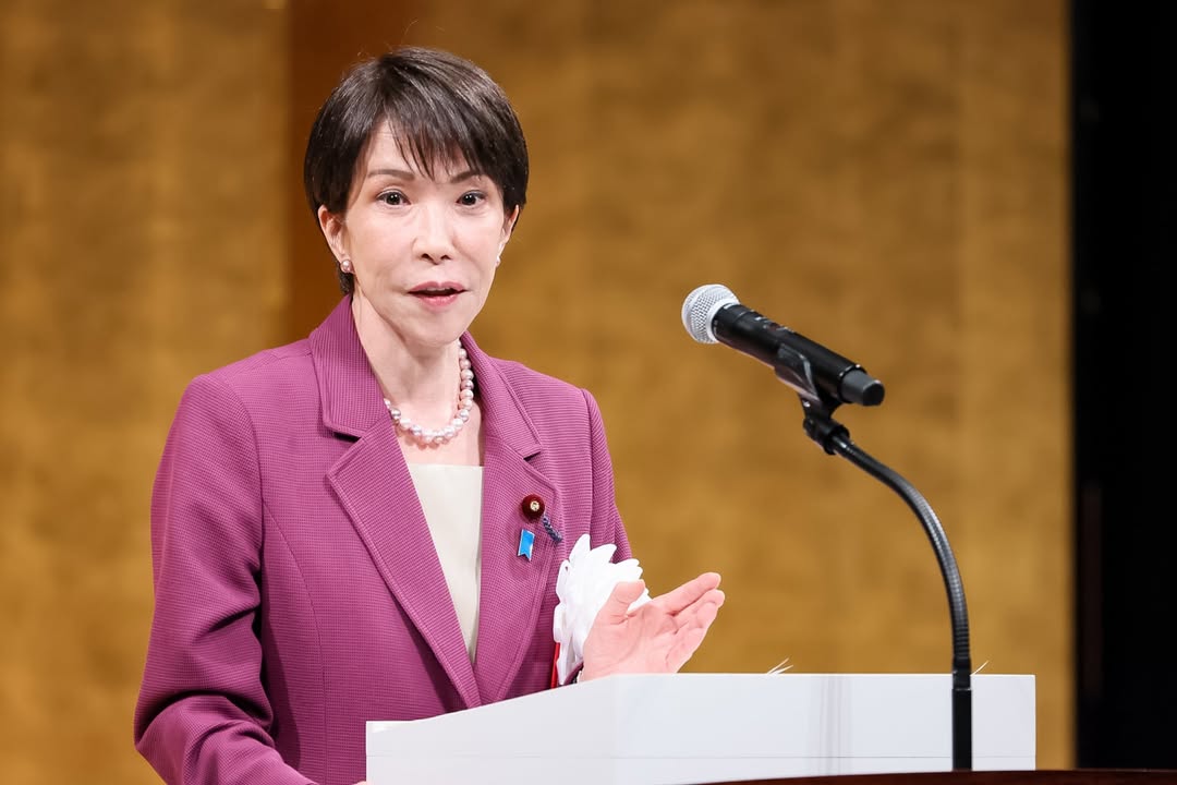 高市早苗試圖透過「奉納而不參拜靖國神社」來避免外交爭端進一步擴大，但中國政府顯然並不買單。（翻攝自首相官邸 IG）