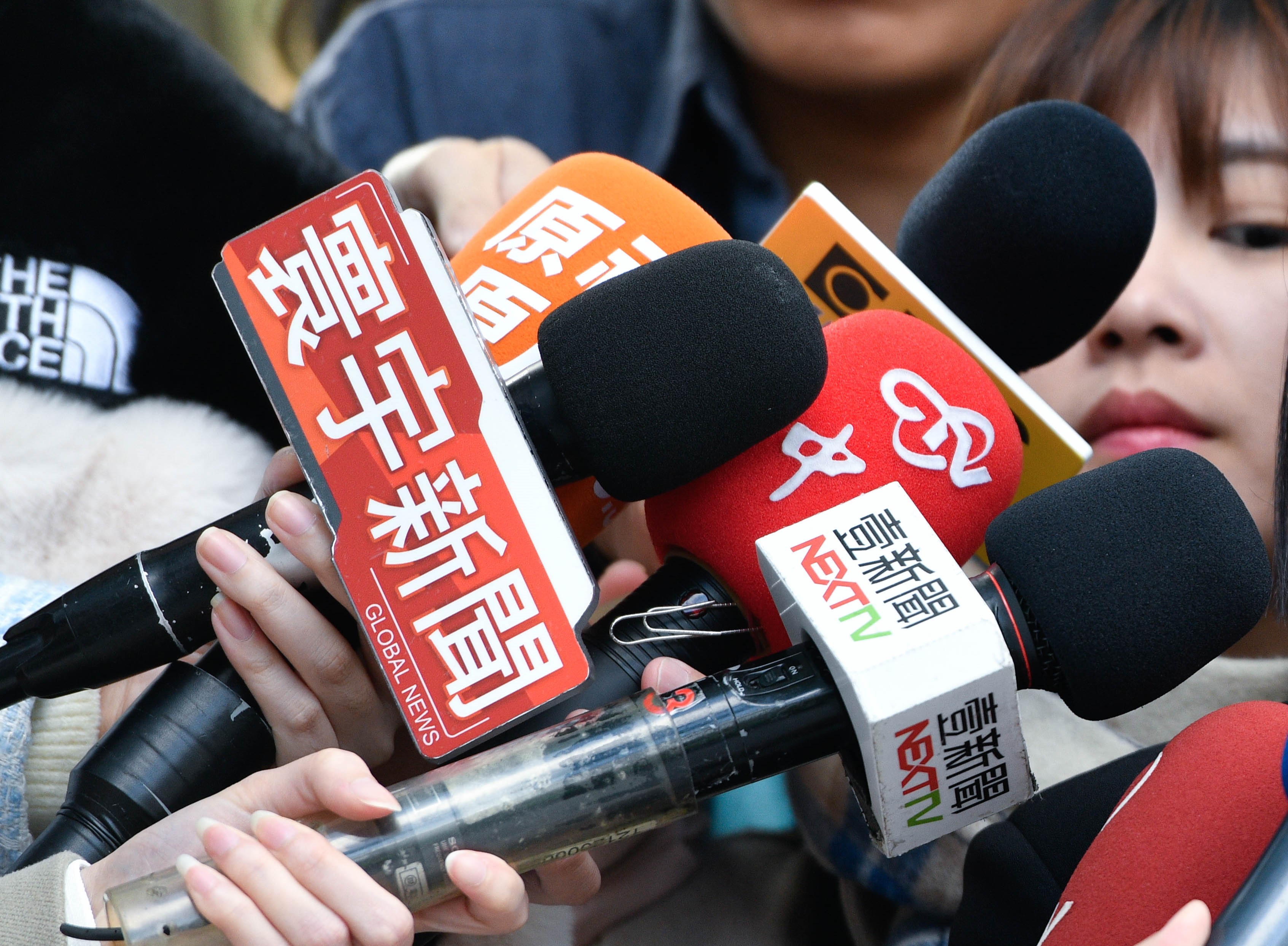 新聞記者和媒體工作者無法享受年假。(本刊資料照)