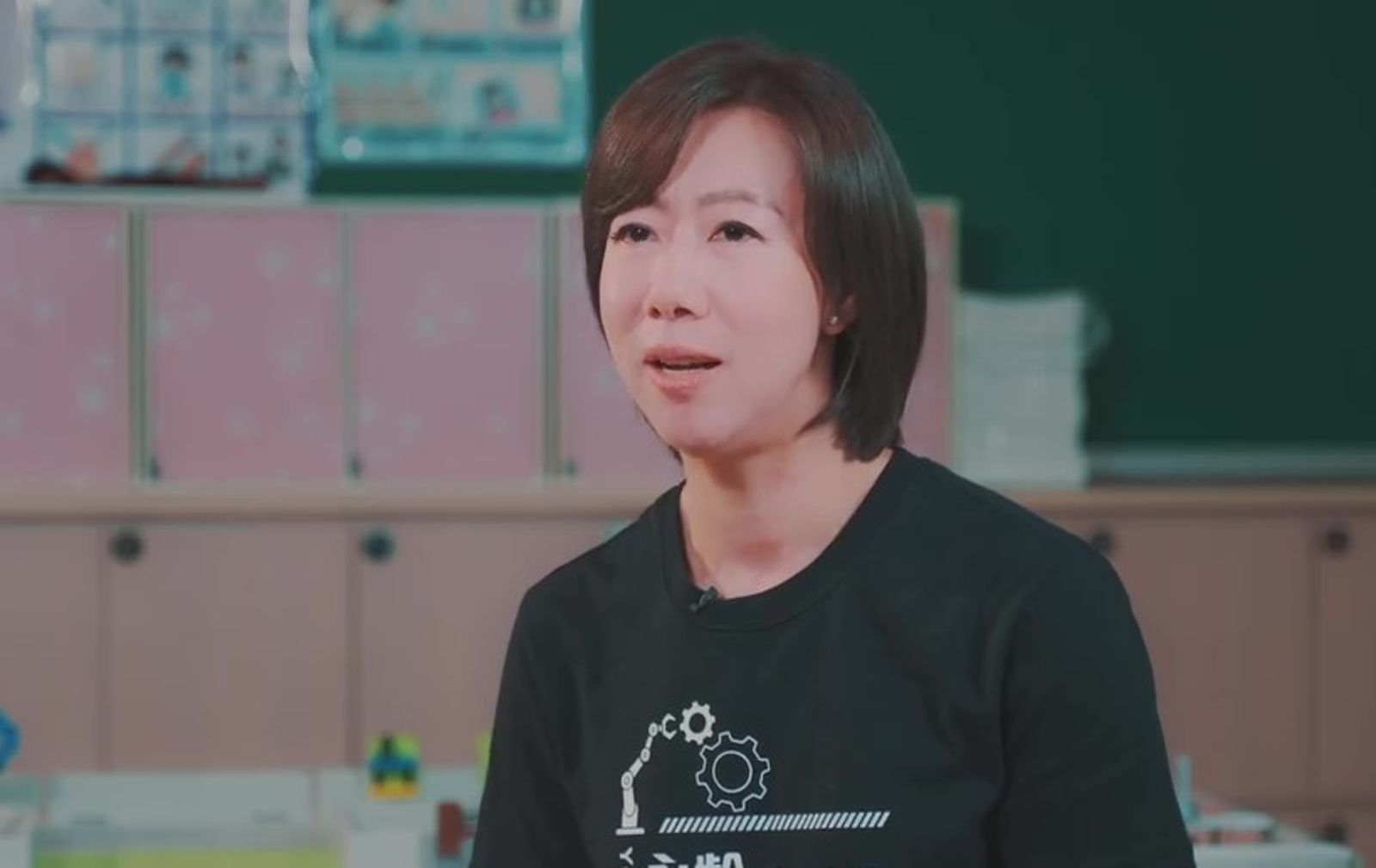 郭台銘女兒久違露面!喊「給自己站起來的力量」 拋1觀點助弱勢童翻轉人生