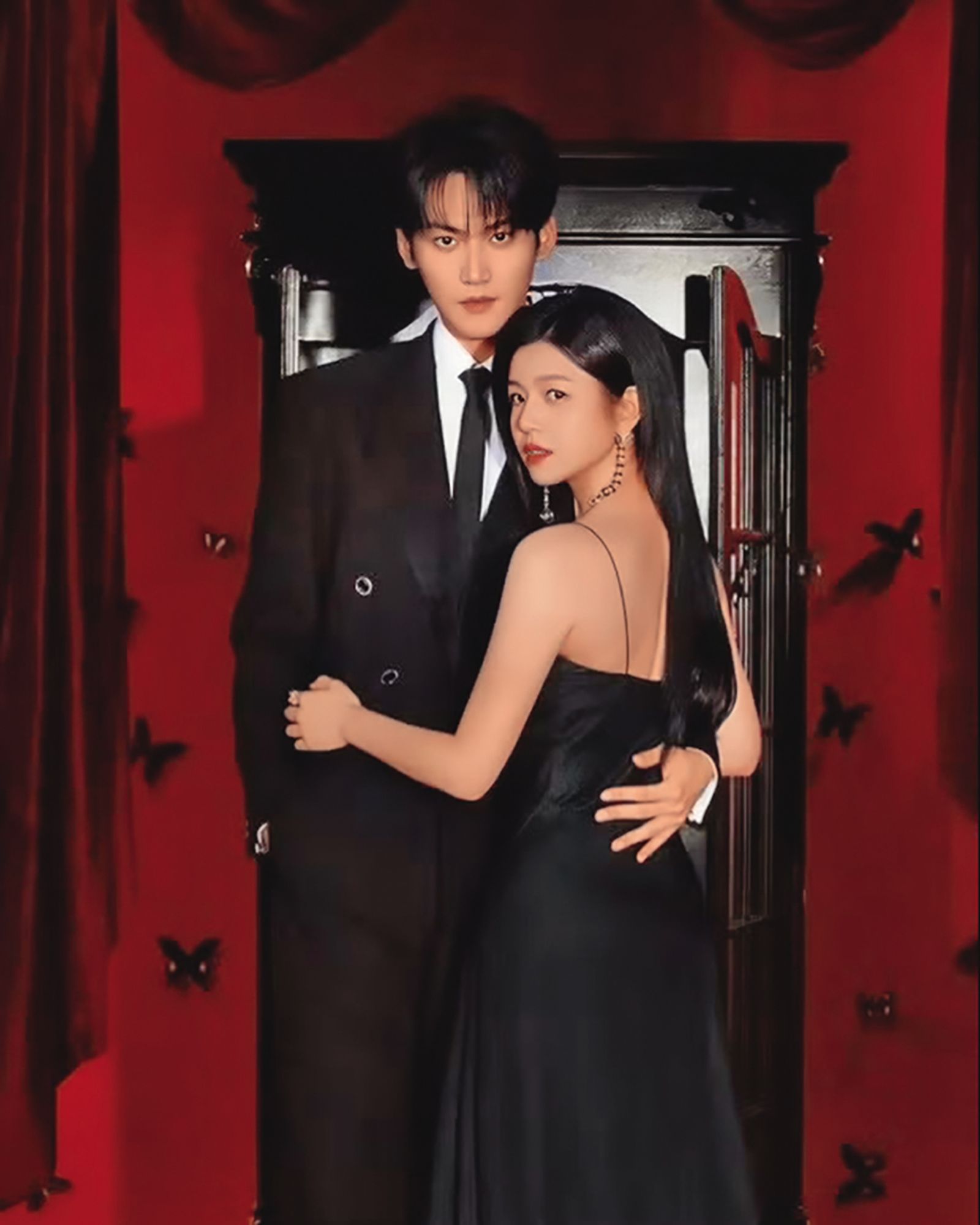 陳曉（左）與陳妍希（右）因《神鵰俠侶》結緣，2016年舉辦浪漫婚禮。 （翻攝自陳妍希臉書）