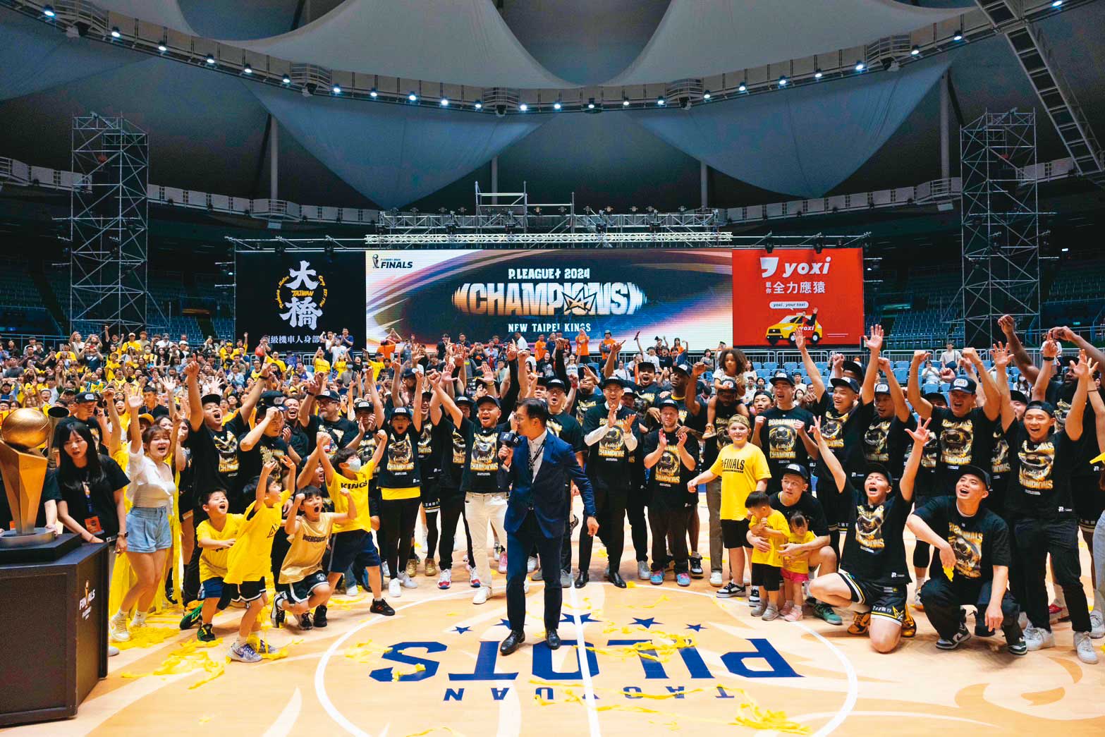 新北國王奪下PLG上個賽季冠軍，全場粉絲熱情尖叫。（王文祥提供）