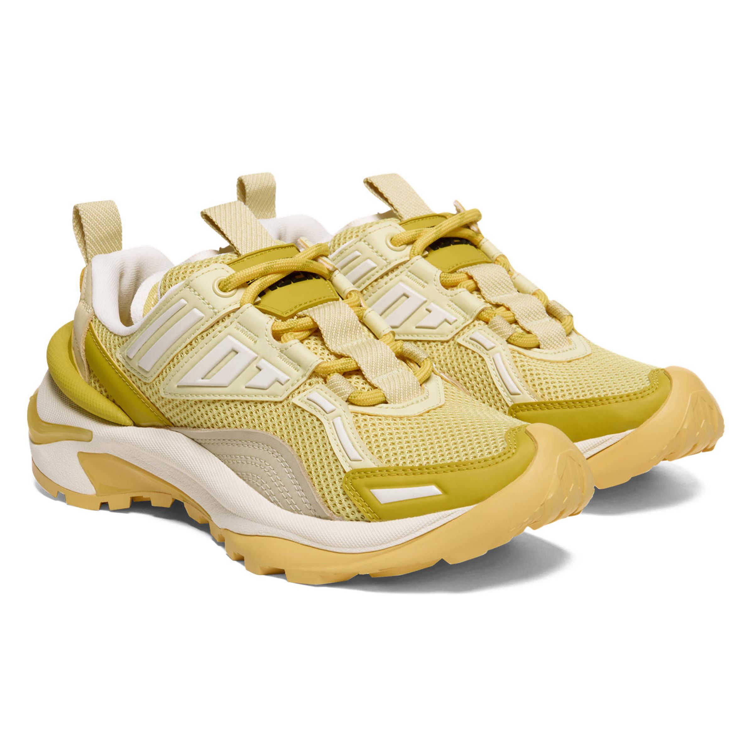 黃色LAPLUNG。NT$7,580(Onitsuka Tiger提供)