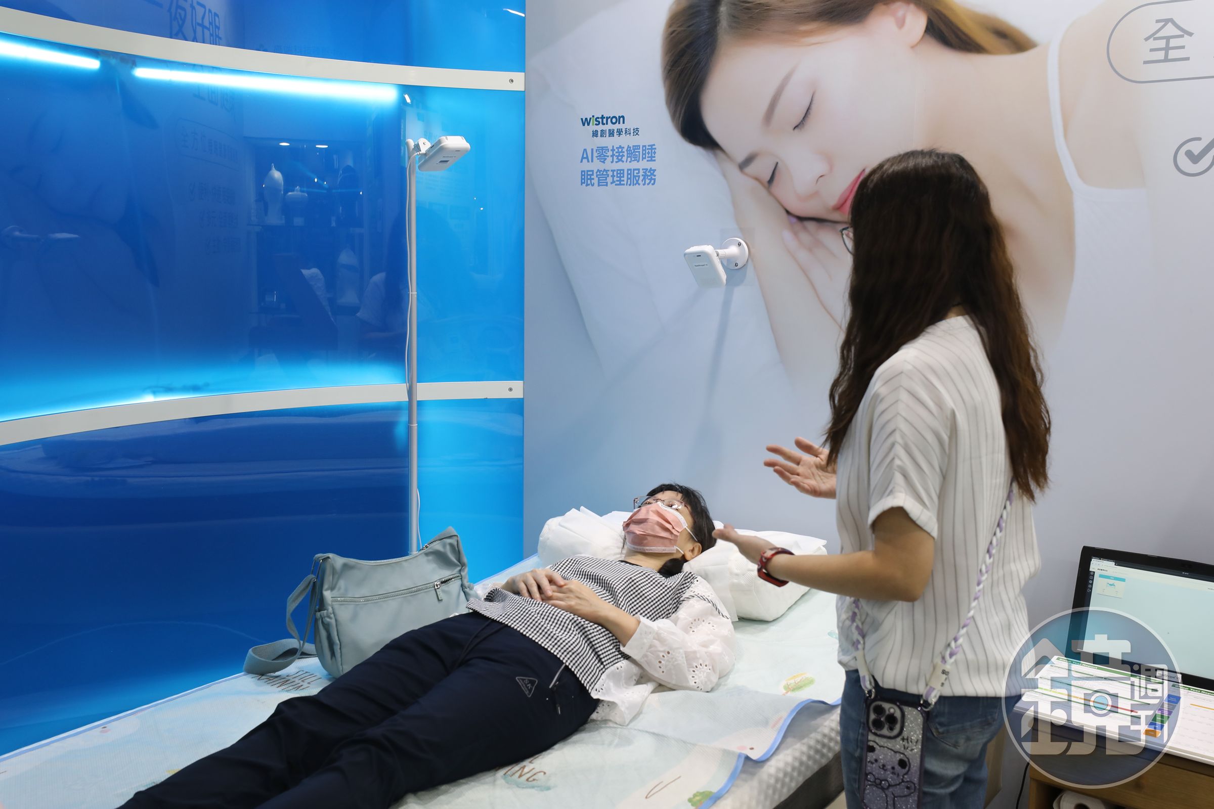 許多人有睡眠困擾,也造成巨大商機,但最新研究顯示,成年人不見得每天一定要睡滿8小時,順應自身生理時鐘與身體需求才是健康關鍵。